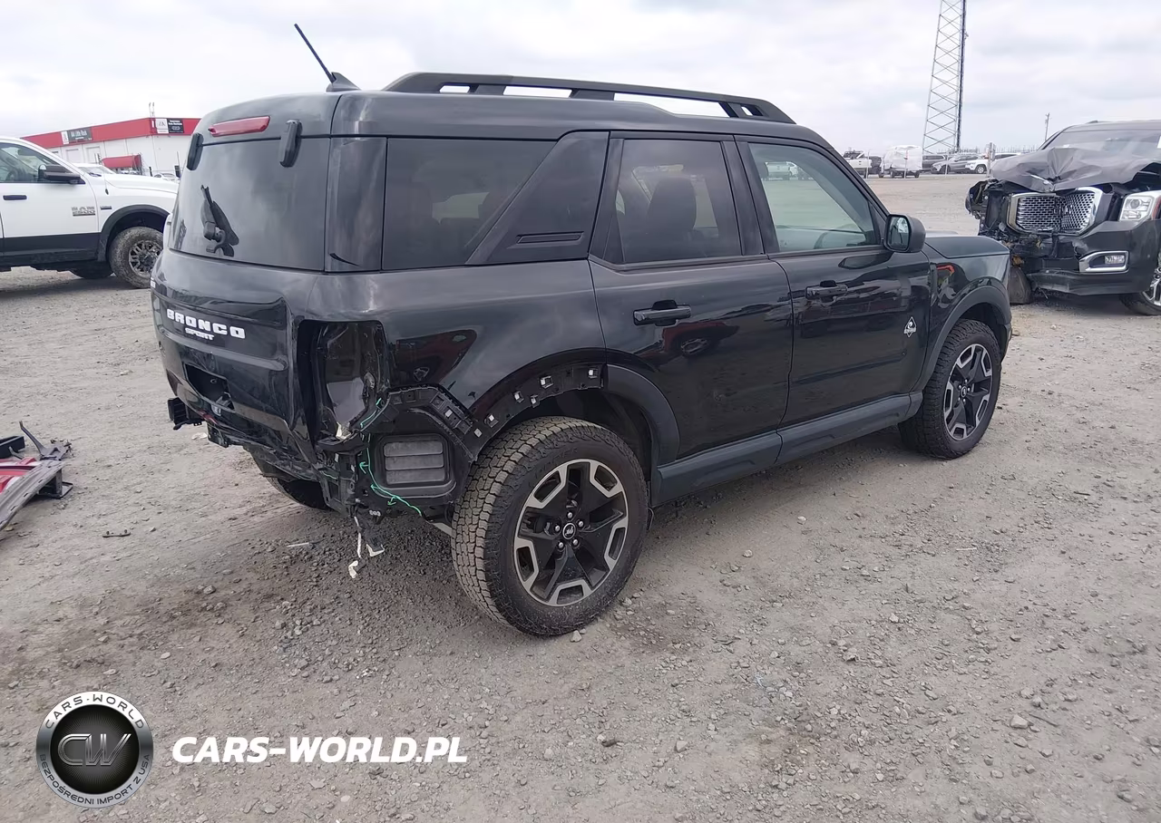2023 Ford Bronco Sport Outer Banks VIN:3FMCR9C63PRD64720 - 4