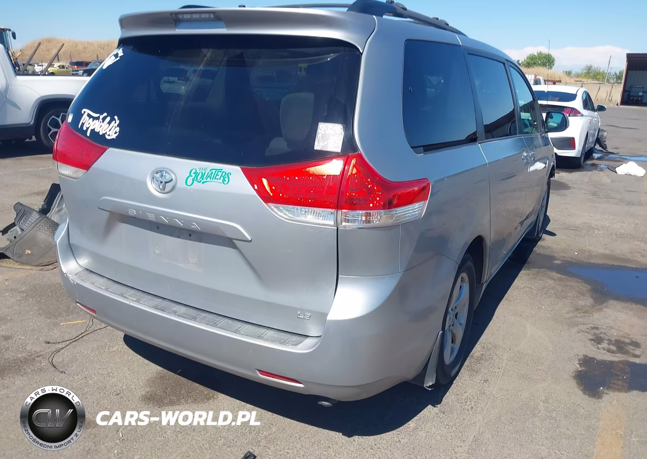 2012 Toyota Sienna Le V6 8 Passenger VIN:5TDKK3DC4CS244325 - 4