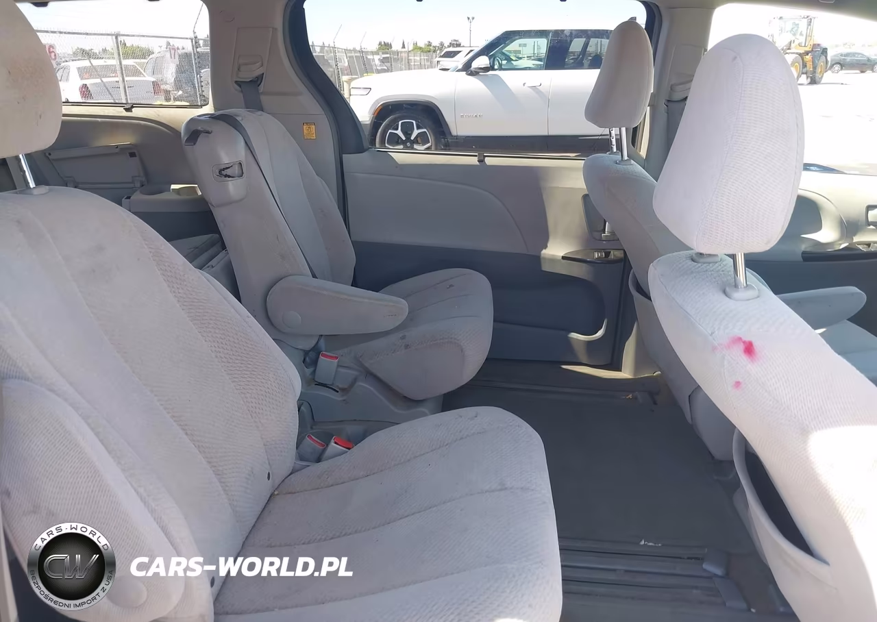 2012 Toyota Sienna Le V6 8 Passenger VIN:5TDKK3DC4CS244325 - 8