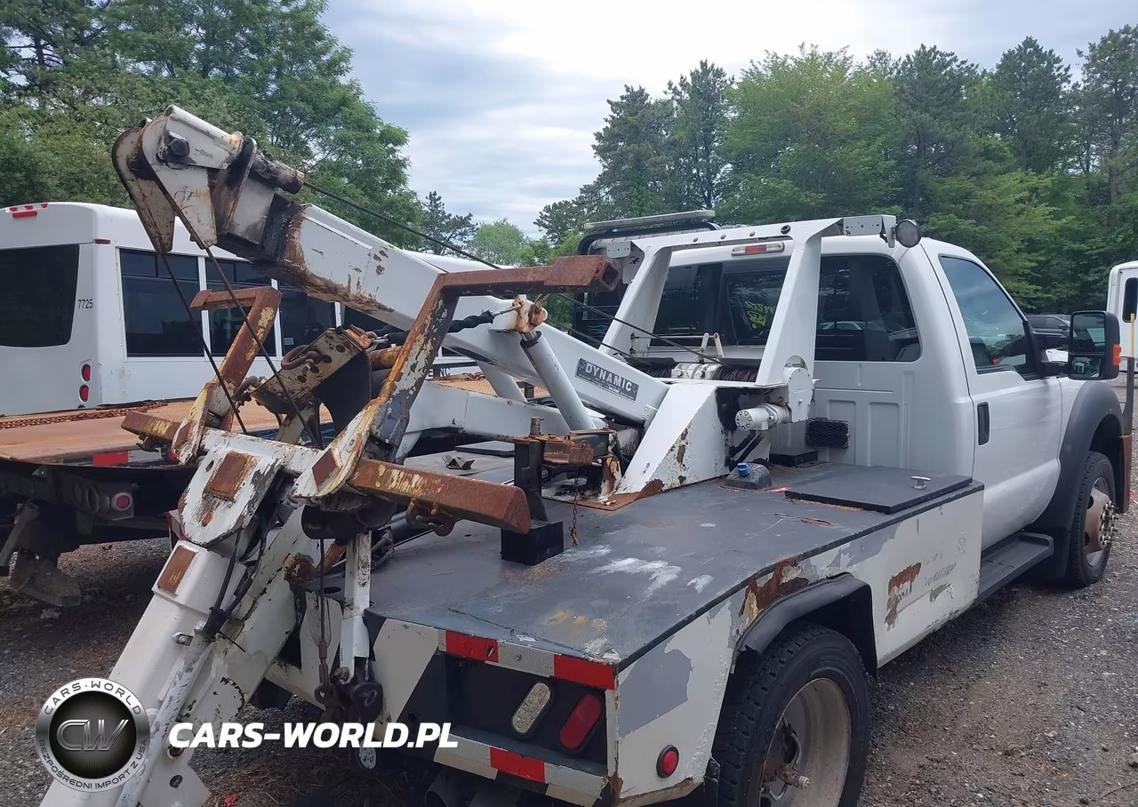 2014 Ford F-550 Chassis Xl-Xlt VIN:1FDUF5HT2EEB42724 - 4