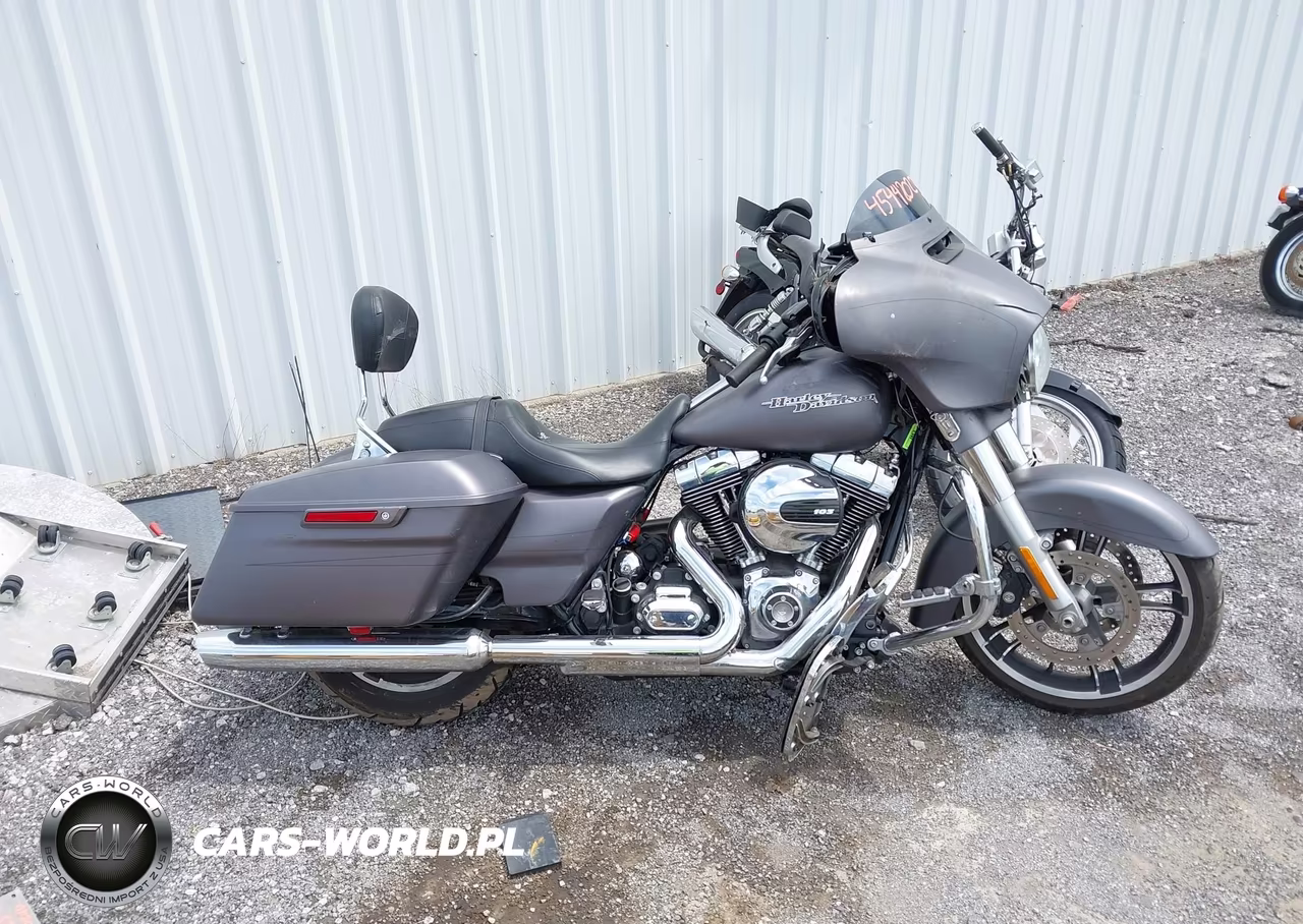 2016 Harley-Davidson Flhxs Street Glide Special VIN:1HD1KRM1XGB683506 - 11