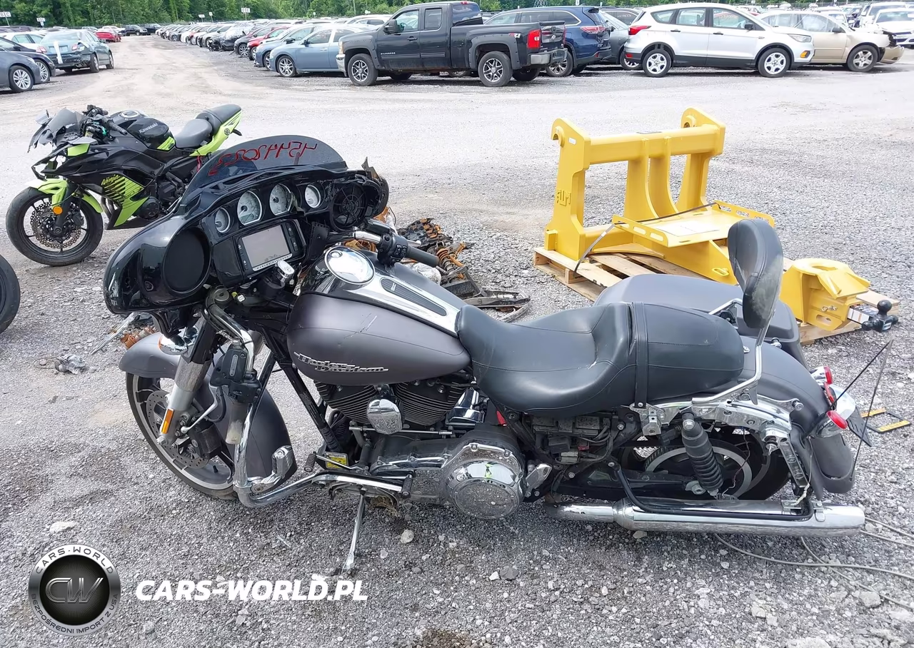 2016 Harley-Davidson Flhxs Street Glide Special VIN:1HD1KRM1XGB683506 - 2