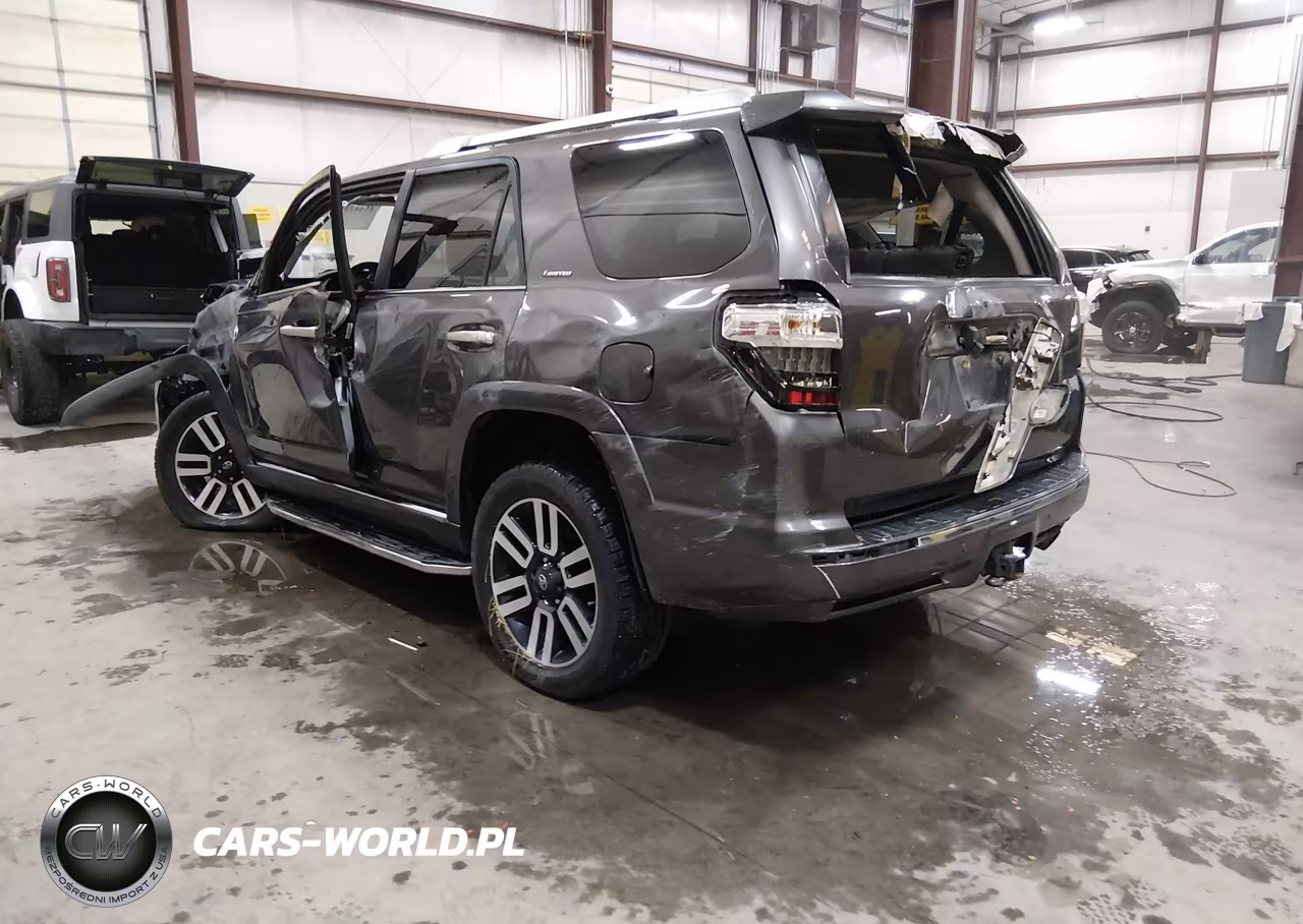 2017 Toyota 4Runner Limited VIN:JTEBU5JR9H5412824 - 3