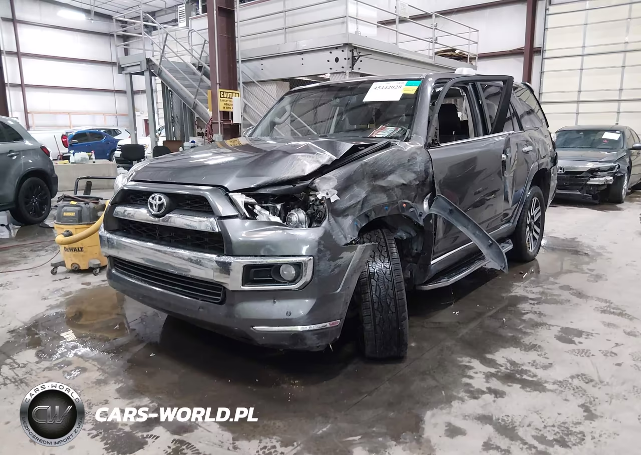 2017 Toyota 4Runner Limited VIN:JTEBU5JR9H5412824 - 6