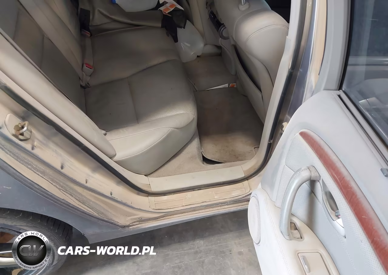 2007 Acura Rl 3.5 VIN:JH4KB166X7C000910 - 8