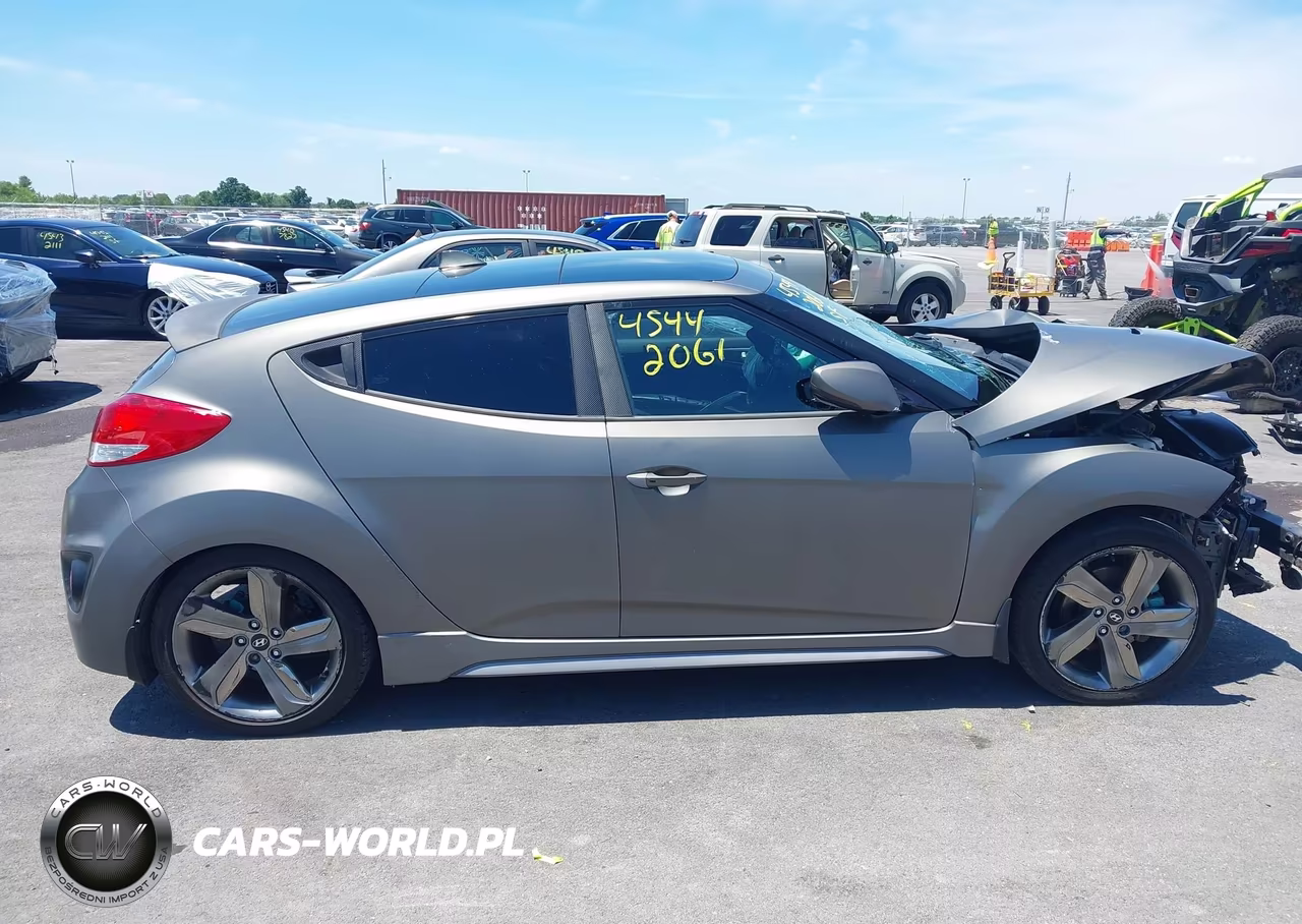 2015 Hyundai Veloster Turbo VIN:KMHTC6AE5FU224654 - 14