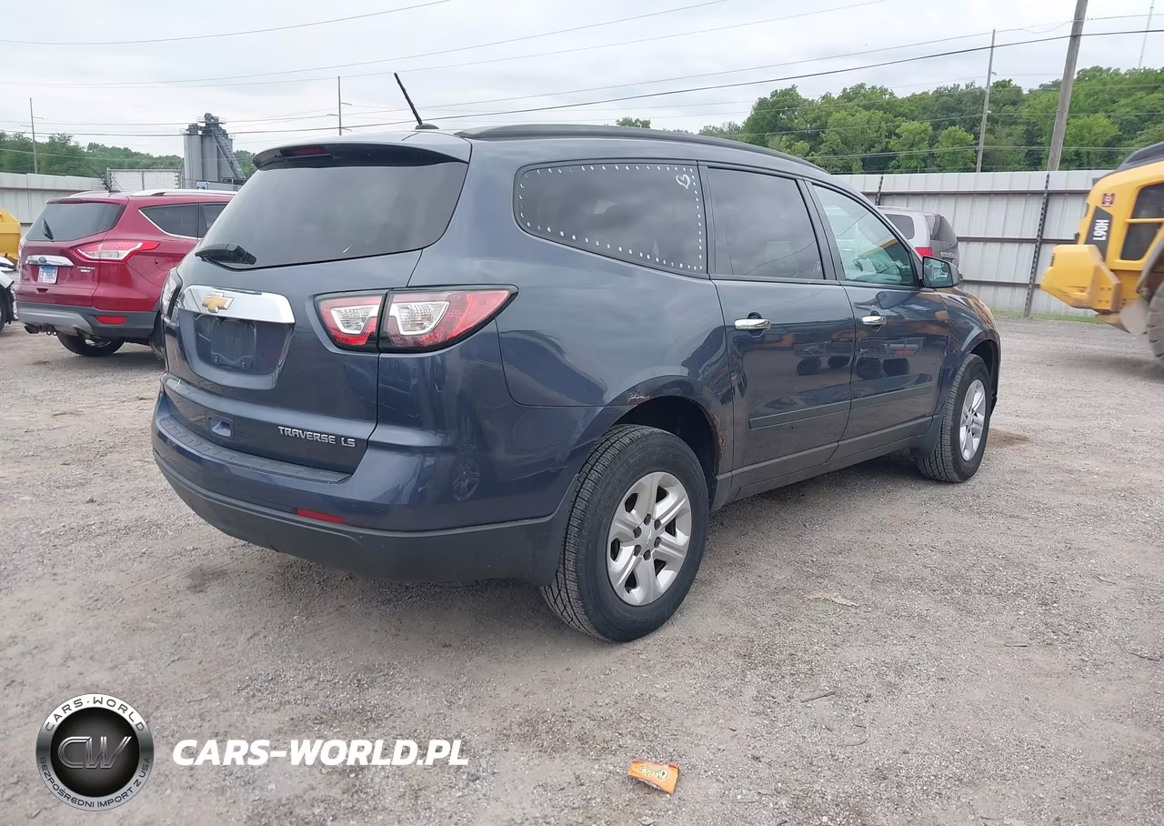 2013 Chevrolet Traverse Ls VIN:1GNKRFED2DJ135047 - 4