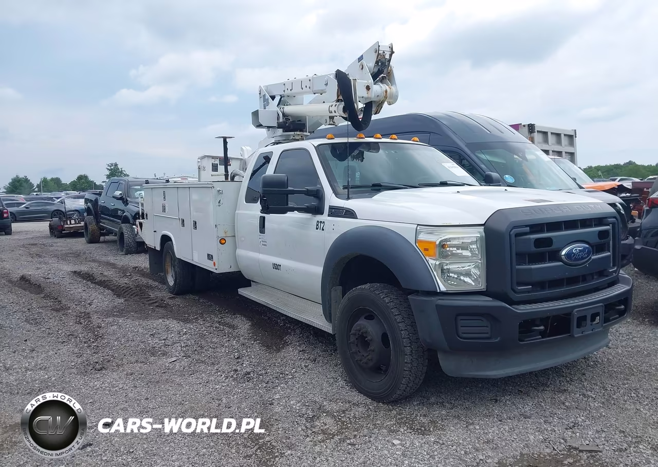 2013 Ford F-550 Chassis