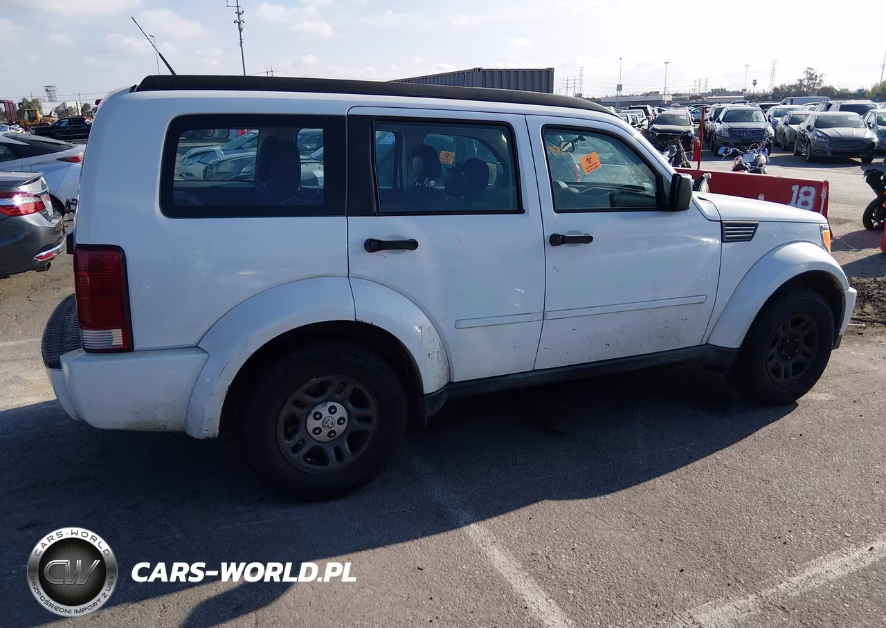 2011 Dodge Nitro Se VIN:1D4PT2GK0BW521358 - 4