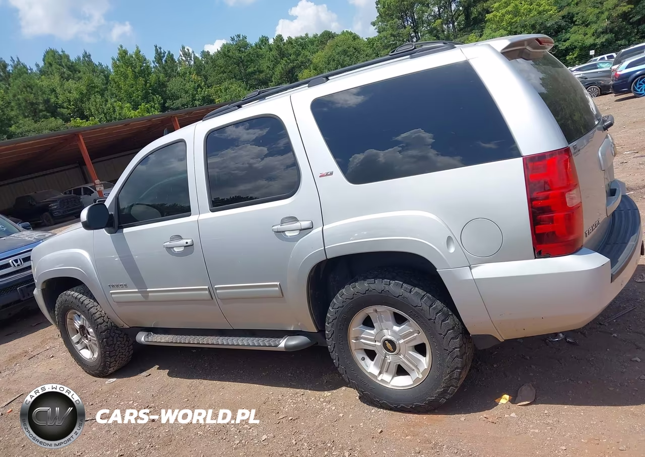 2011 Chevrolet Tahoe Lt VIN:1GNSCBE00BR188528 - 14