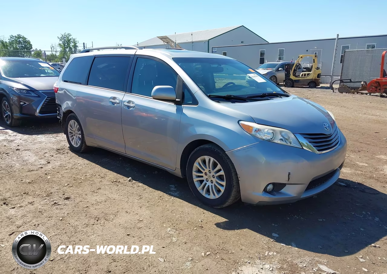 2015 Toyota Sienna Xle Premium 8 Passenger