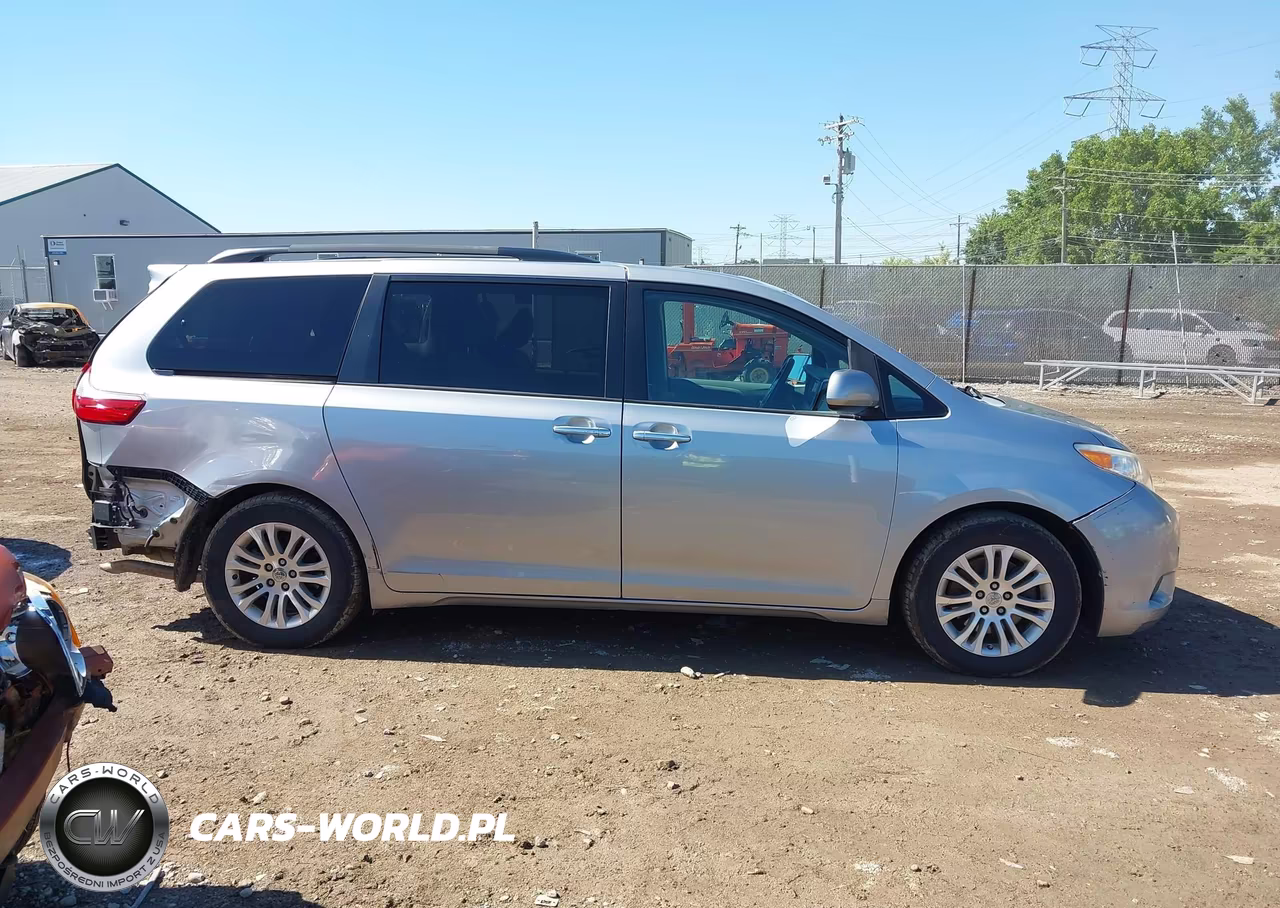 2015 Toyota Sienna Xle Premium 8 Passenger VIN:5TDYK3DC3FS679285 - 14