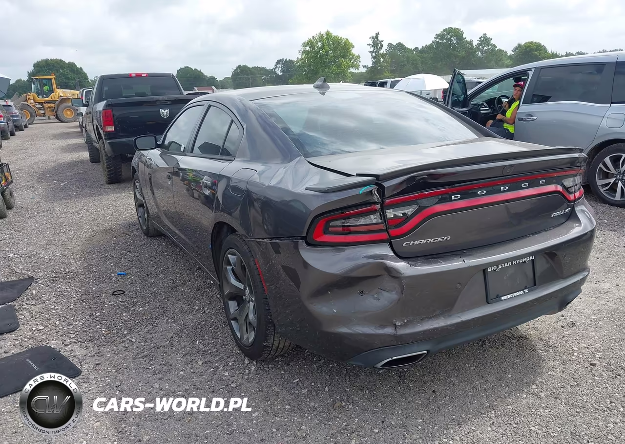 2015 Dodge Charger Sxt VIN:2C3CDXHG4FH852615 - 3