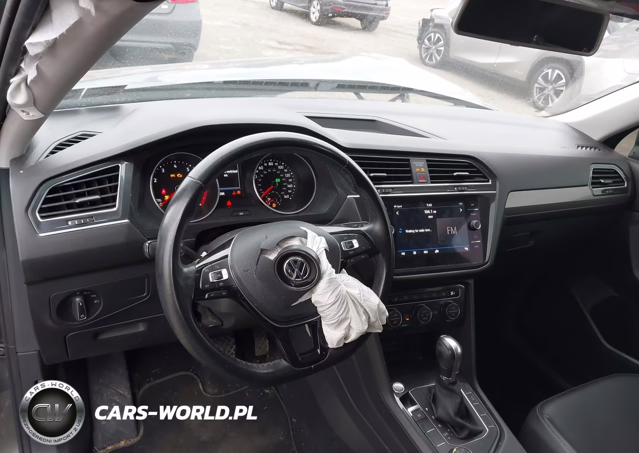 2019 Volkswagen Tiguan 2.0T Se-2.0T Sel-2.0T Sel R-Line-2.0T Sel R-Line Black VIN:3VV2B7AX1KM008374 - 18