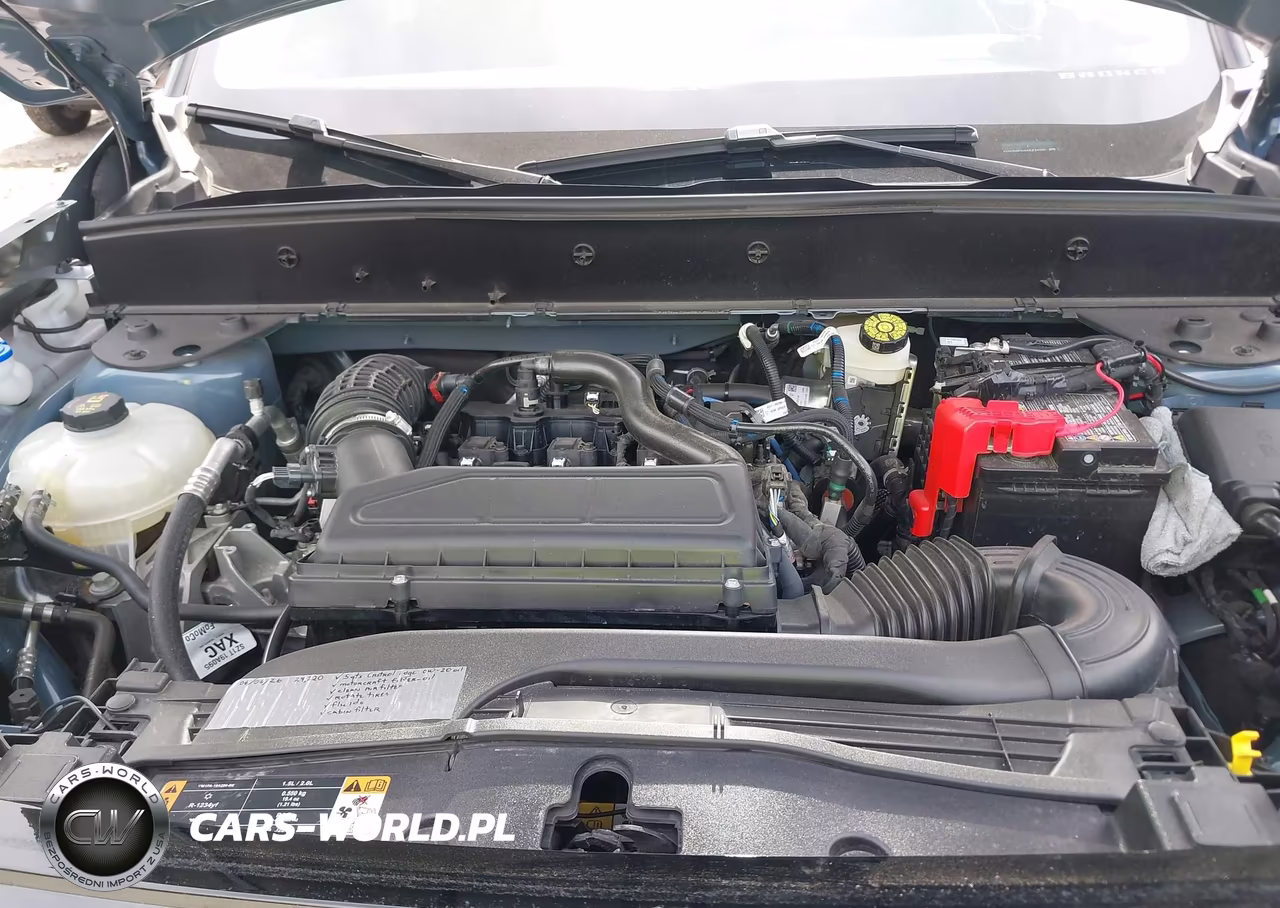 2025 Ford Bronco Sport Outer Banks VIN:3FMCR9CN8SRE42280 - 10