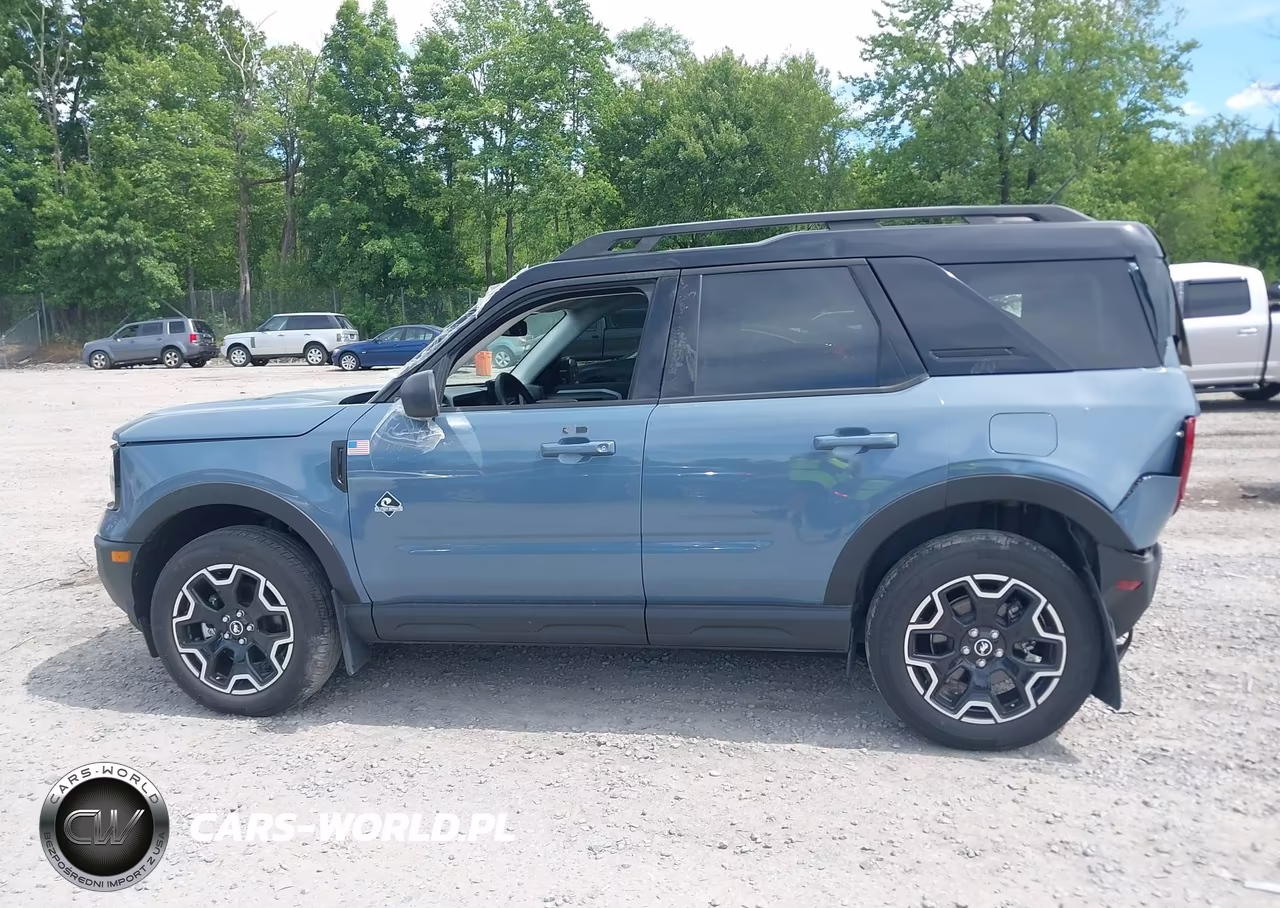 2025 Ford Bronco Sport Outer Banks VIN:3FMCR9CN8SRE42280 - 14