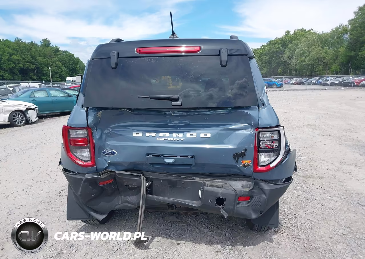 2025 Ford Bronco Sport Outer Banks VIN:3FMCR9CN8SRE42280 - 16