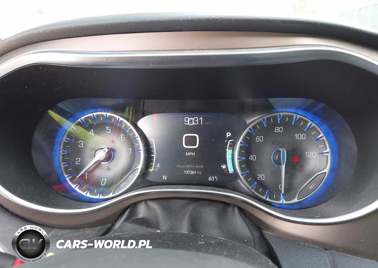 2017 Chrysler Pacifica Touring-L Plus VIN:2C4RC1EG0HR555977 - 7