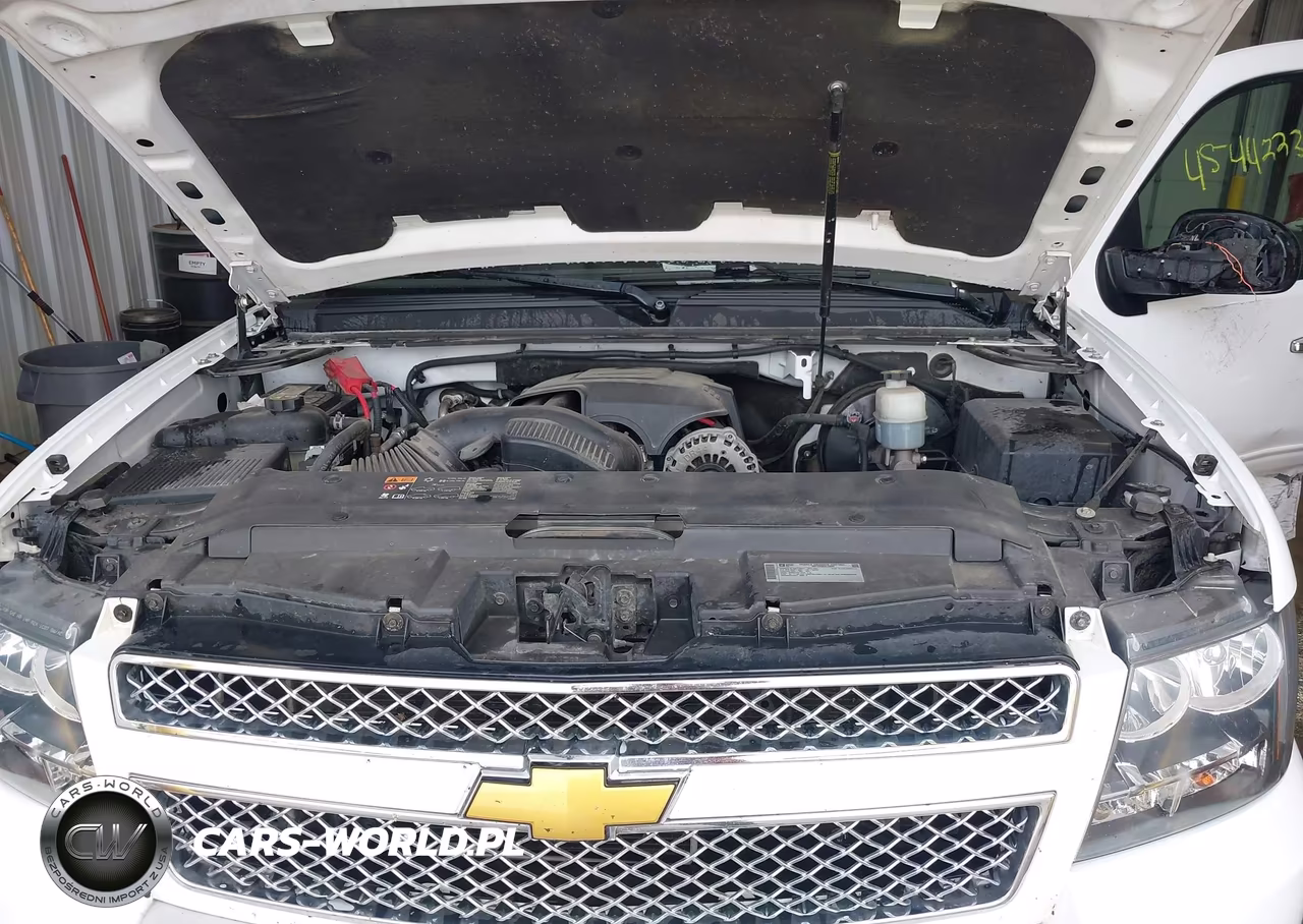2013 Chevrolet Suburban Lt VIN:1GNSKJE78DR248391 - 10