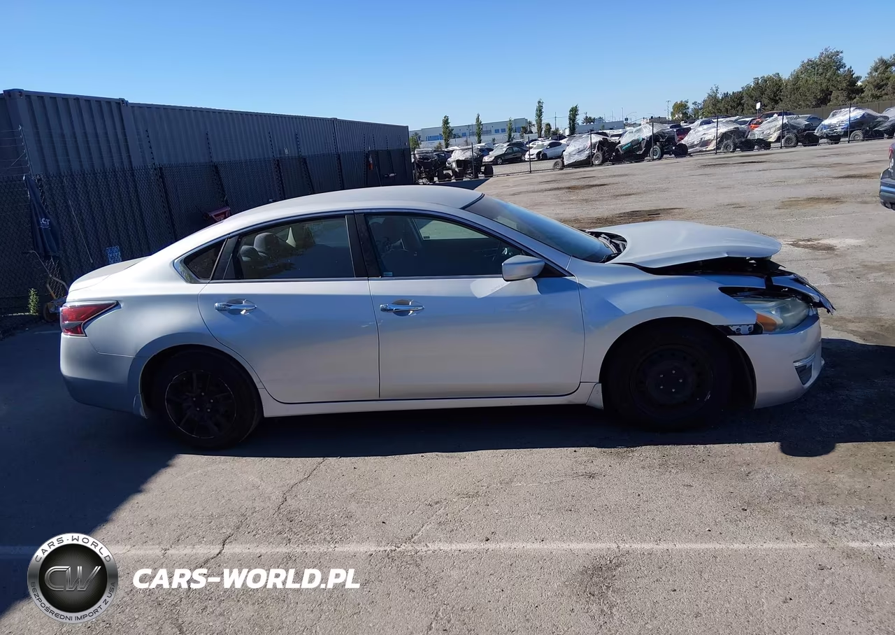2015 Nissan Altima 2.5 S VIN:1N4AL3AP2FC177901 - 16