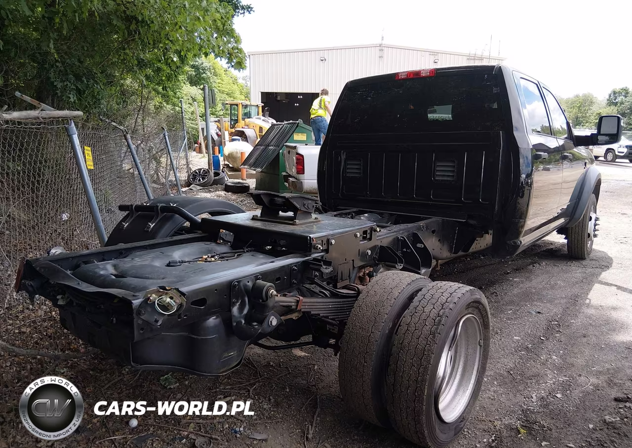 2024 Ram 5500 Chassis Tradesman-Slt-Laramie-Limited VIN:3C7WRNEL7RG349832 - 4