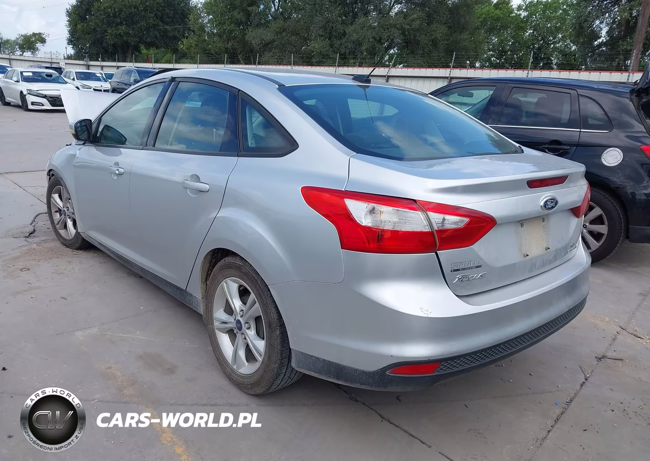 2014 Ford Focus Se VIN:1FADP3F29EL223978 - 3