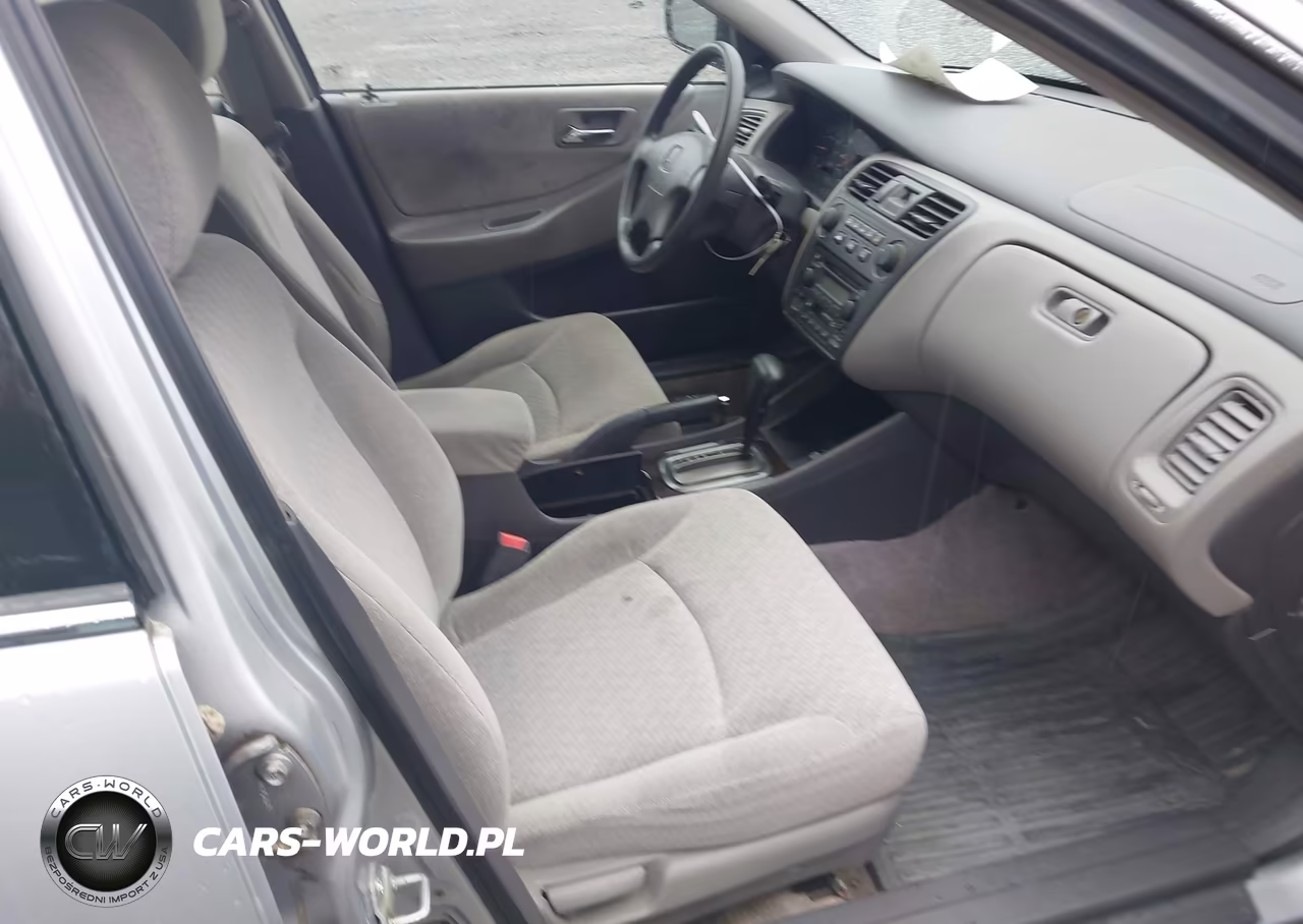 2001 Honda Accord Value Package VIN:1HGCF86681A058943 - 5