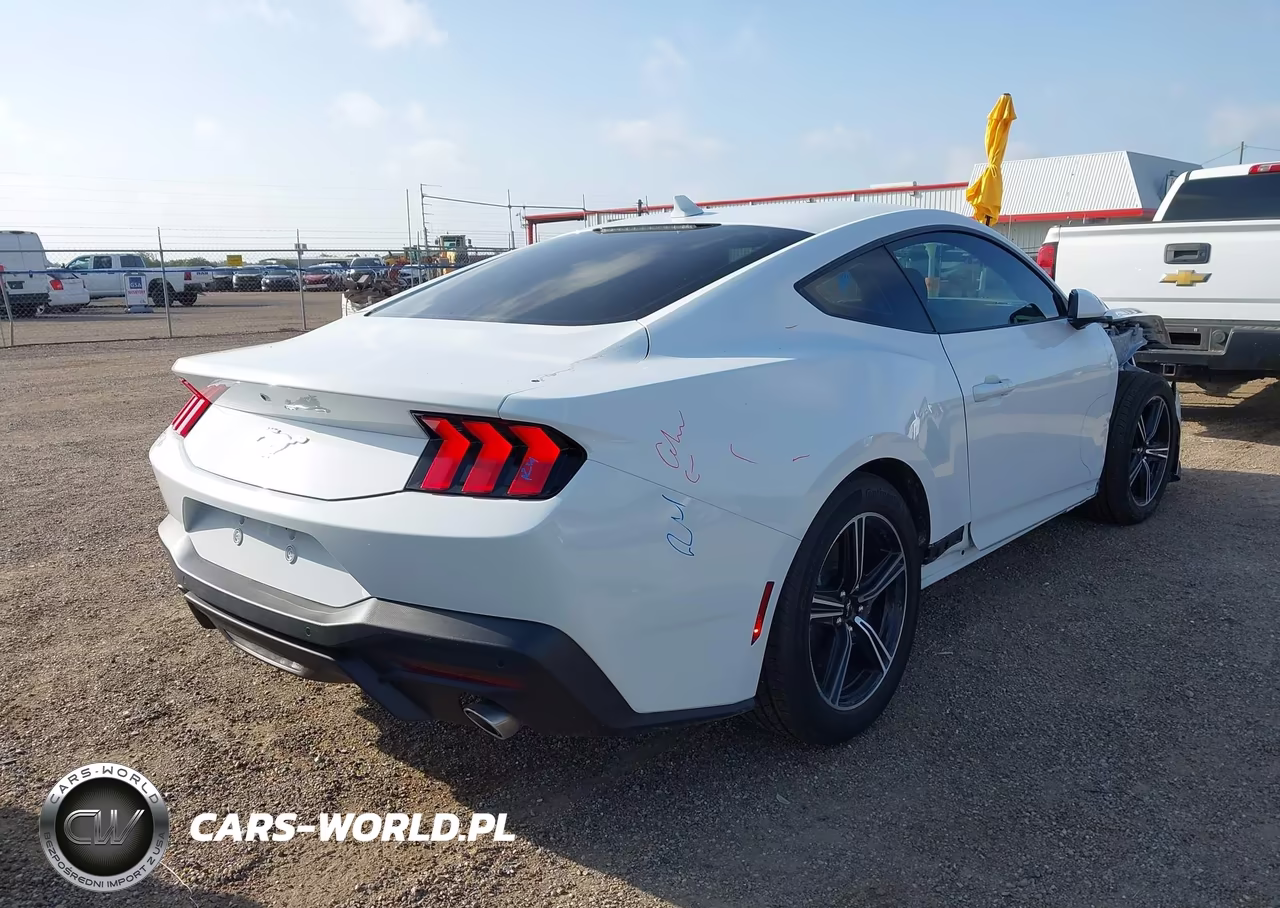 2025 Ford Mustang Ecoboost Fastback VIN:1FA6P8TH0S5112590 - 4