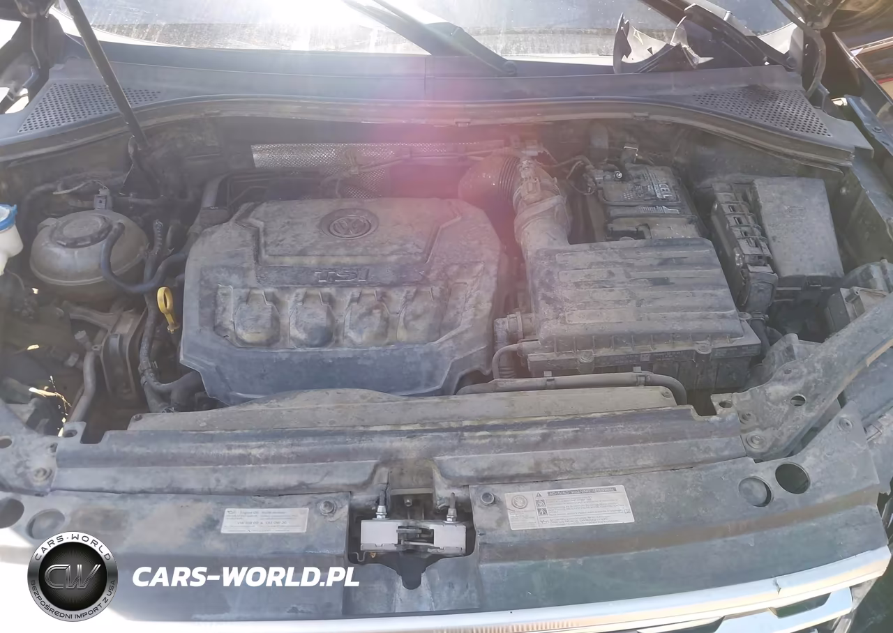 2018 Volkswagen Tiguan 2.0T Sel Premium VIN:3VV5B7AX5JM192200 - 10