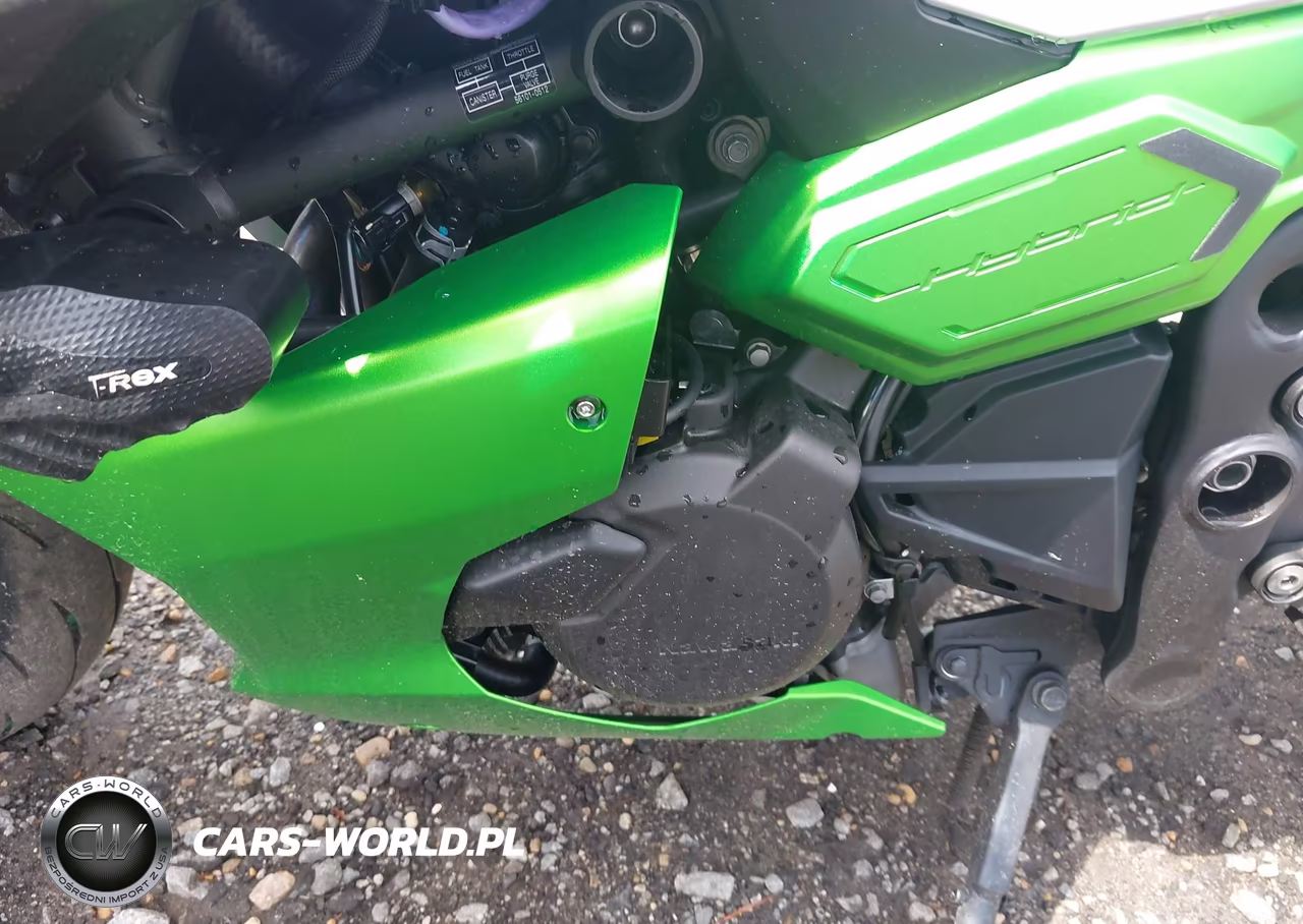2024 Kawasaki Cx500 VIN:ML5CXGA1XRDA04522 - 9