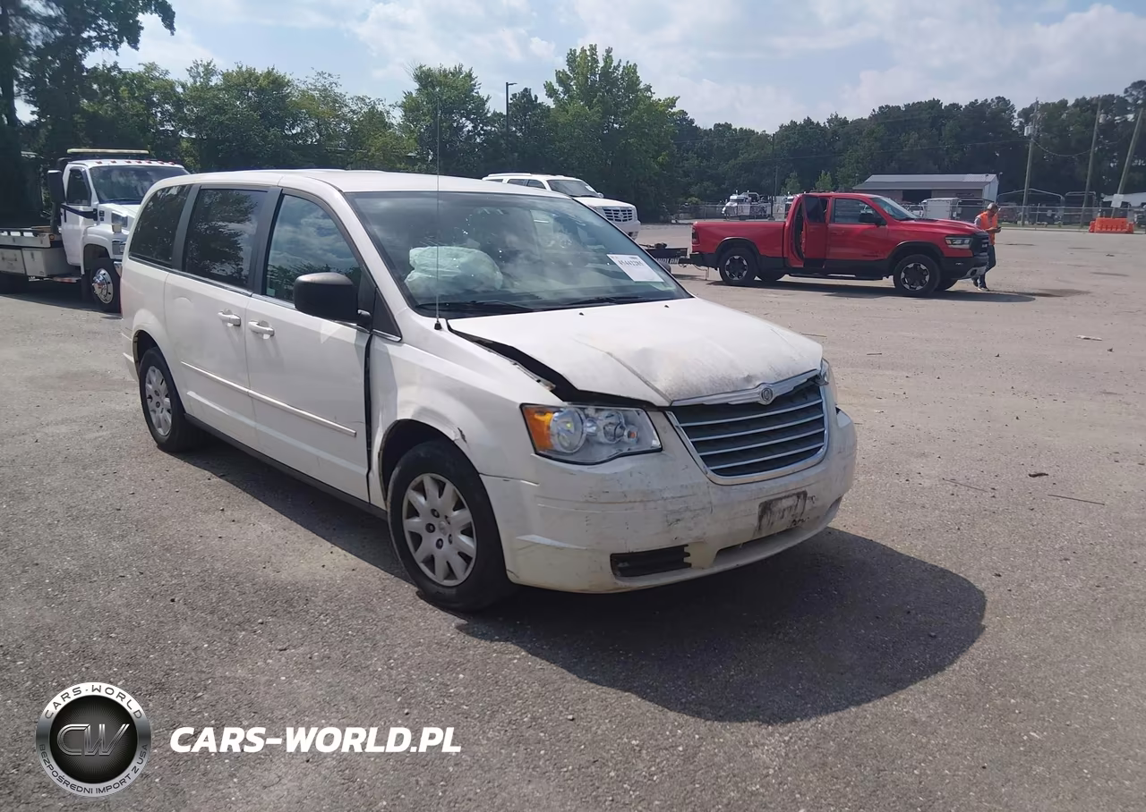 2009 Chrysler Town & Country Lx