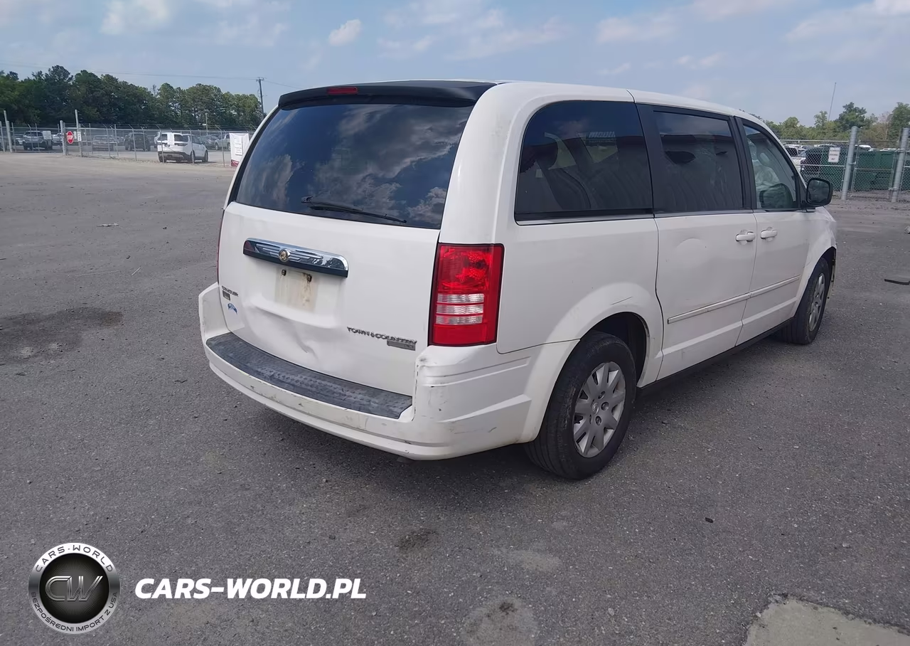2009 Chrysler Town & Country Lx VIN:2A8HR44E09R656541 - 4