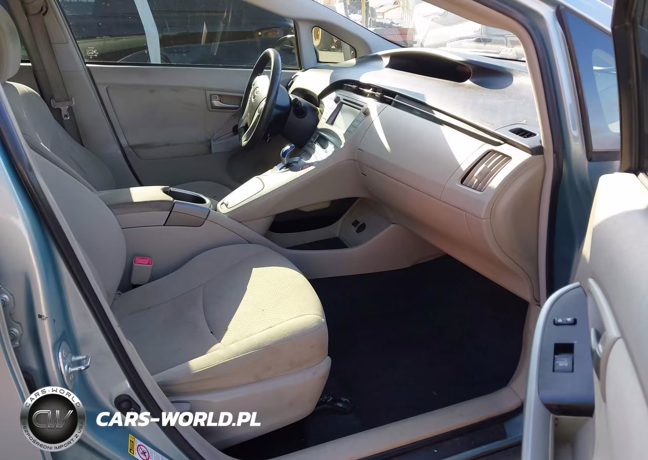 2012 Toyota Prius Three VIN:JTDKN3DU6C1596948 - 5