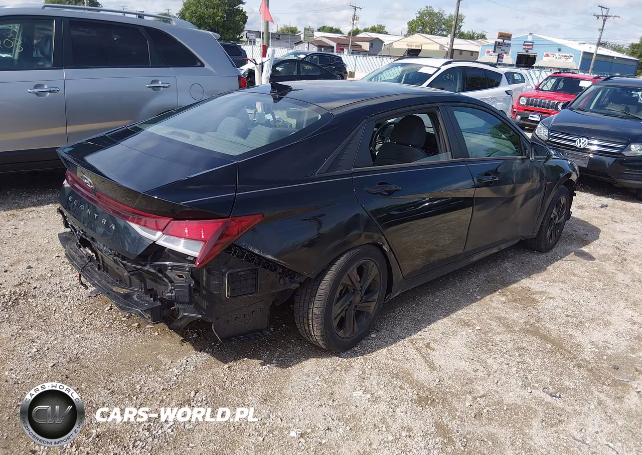 2022 Hyundai Elantra Sel VIN:5NPLM4AG5NH064663 - 4