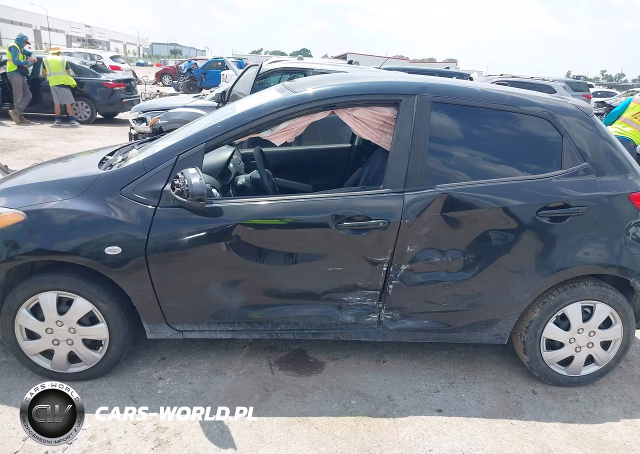 2013 Mazda Mazda2 Sport VIN:JM1DE1KYXD0170240 - 14