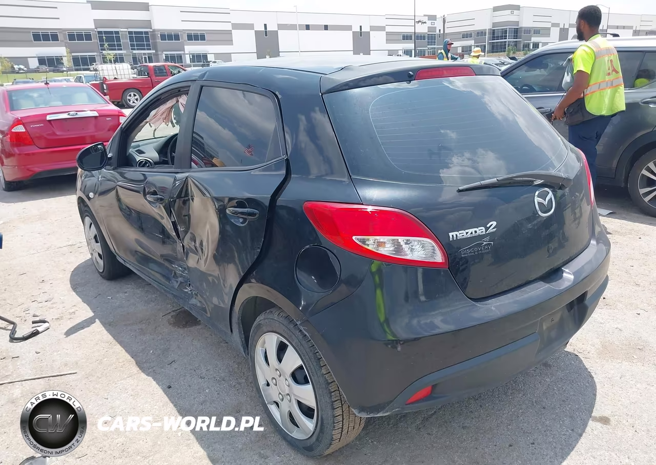 2013 Mazda Mazda2 Sport VIN:JM1DE1KYXD0170240 - 3