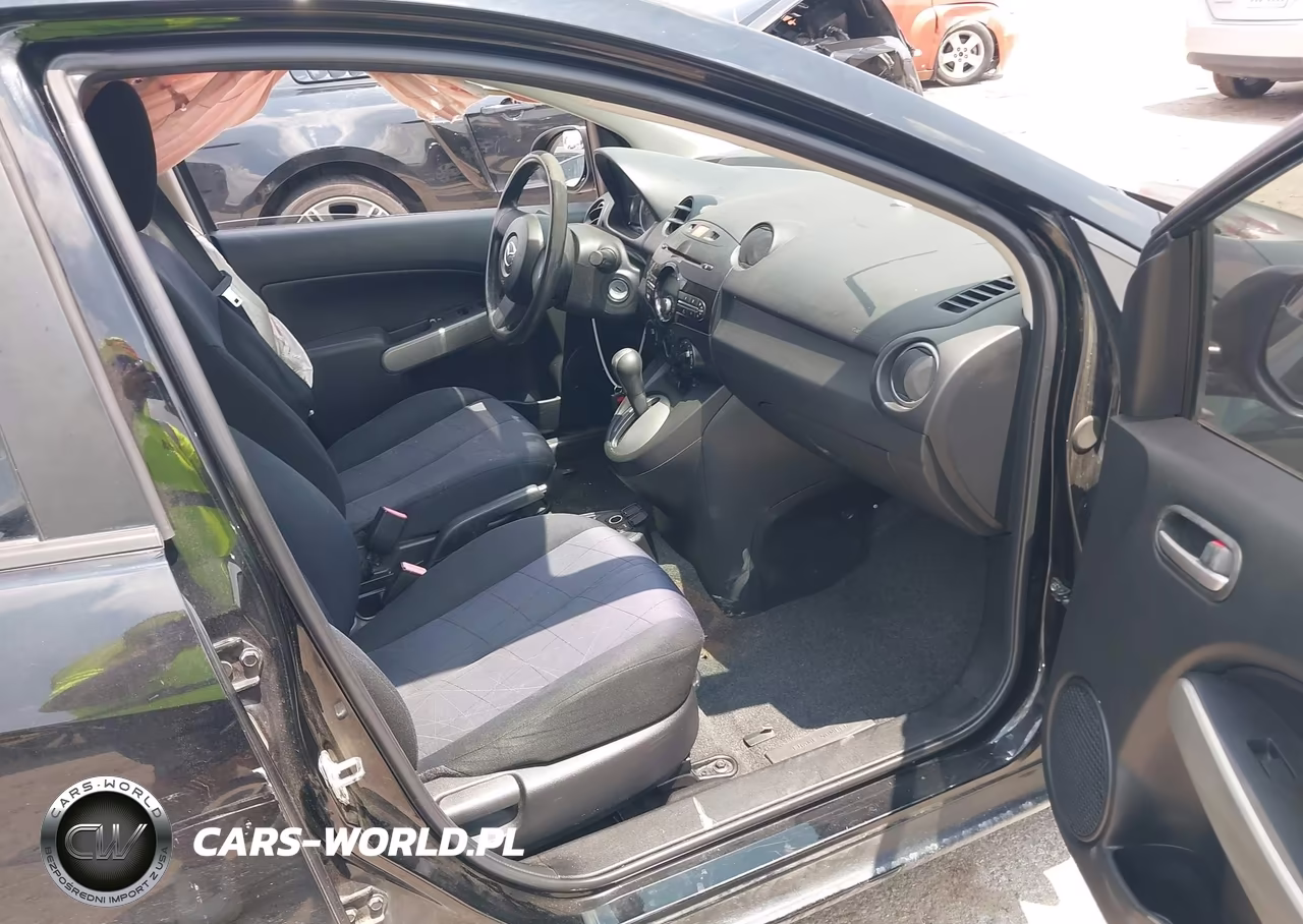 2013 Mazda Mazda2 Sport VIN:JM1DE1KYXD0170240 - 5