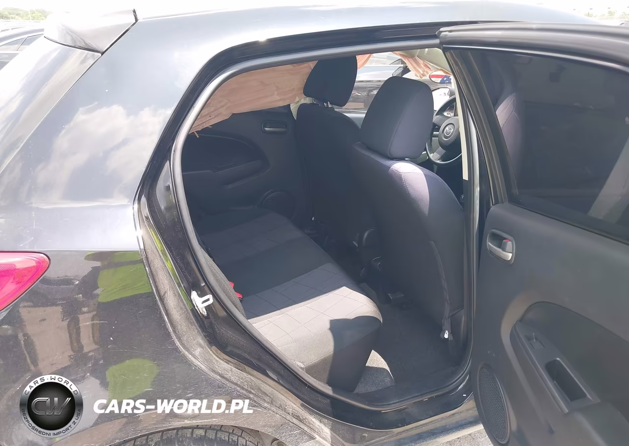 2013 Mazda Mazda2 Sport VIN:JM1DE1KYXD0170240 - 8