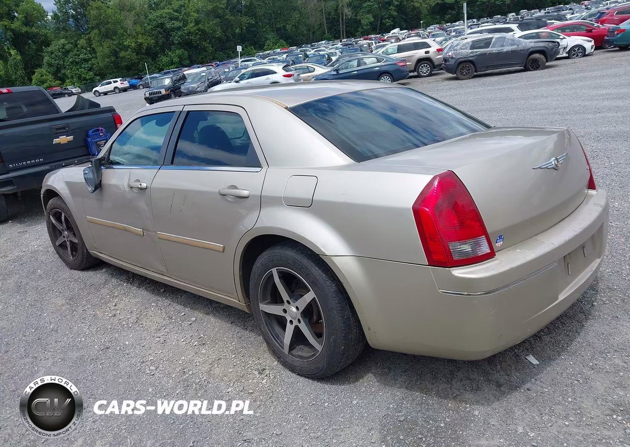 2006 Chrysler 300 VIN:2C3KA53G86H386316 - 3