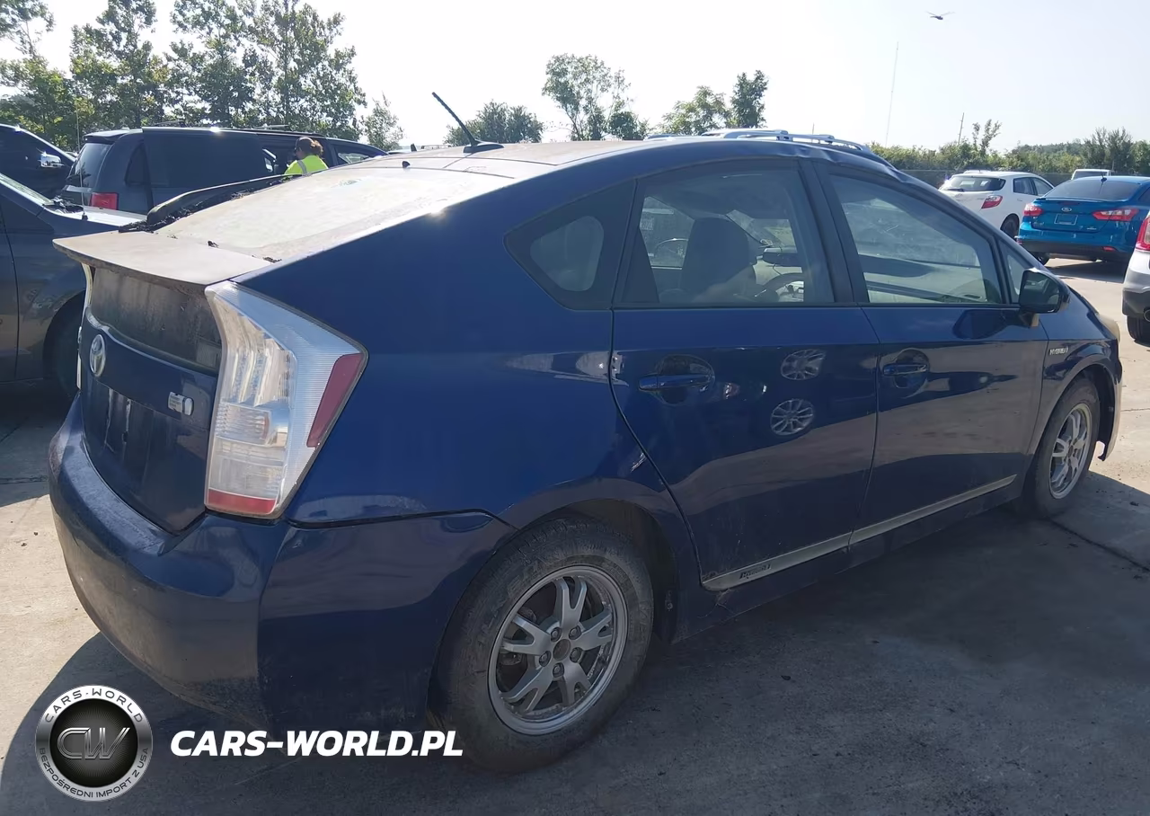 2011 Toyota Prius Three VIN:JTDKN3DU1B0311349 - 4