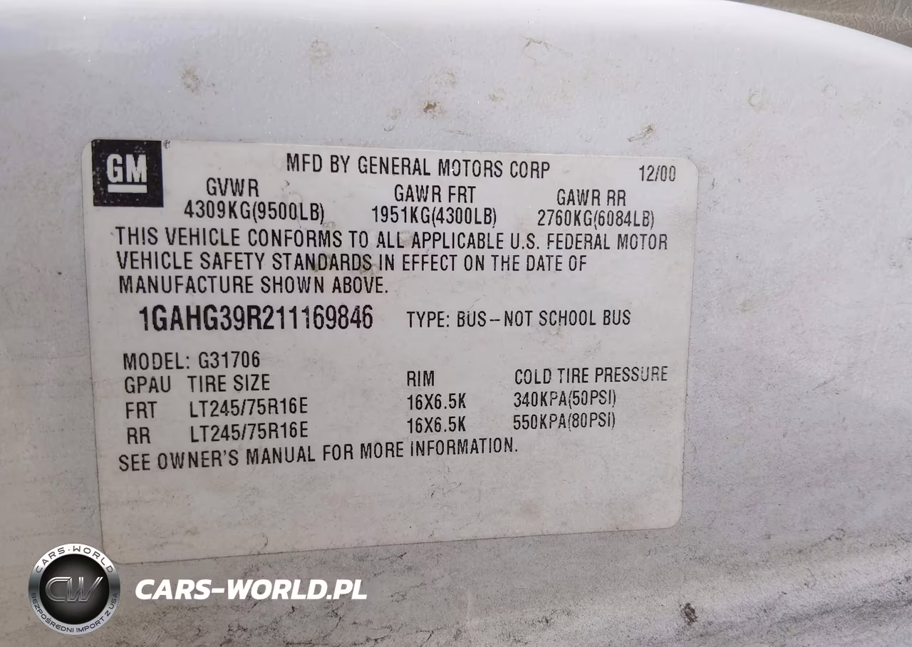 2001 Chevrolet Express VIN:1GAHG39R211169846 - 9