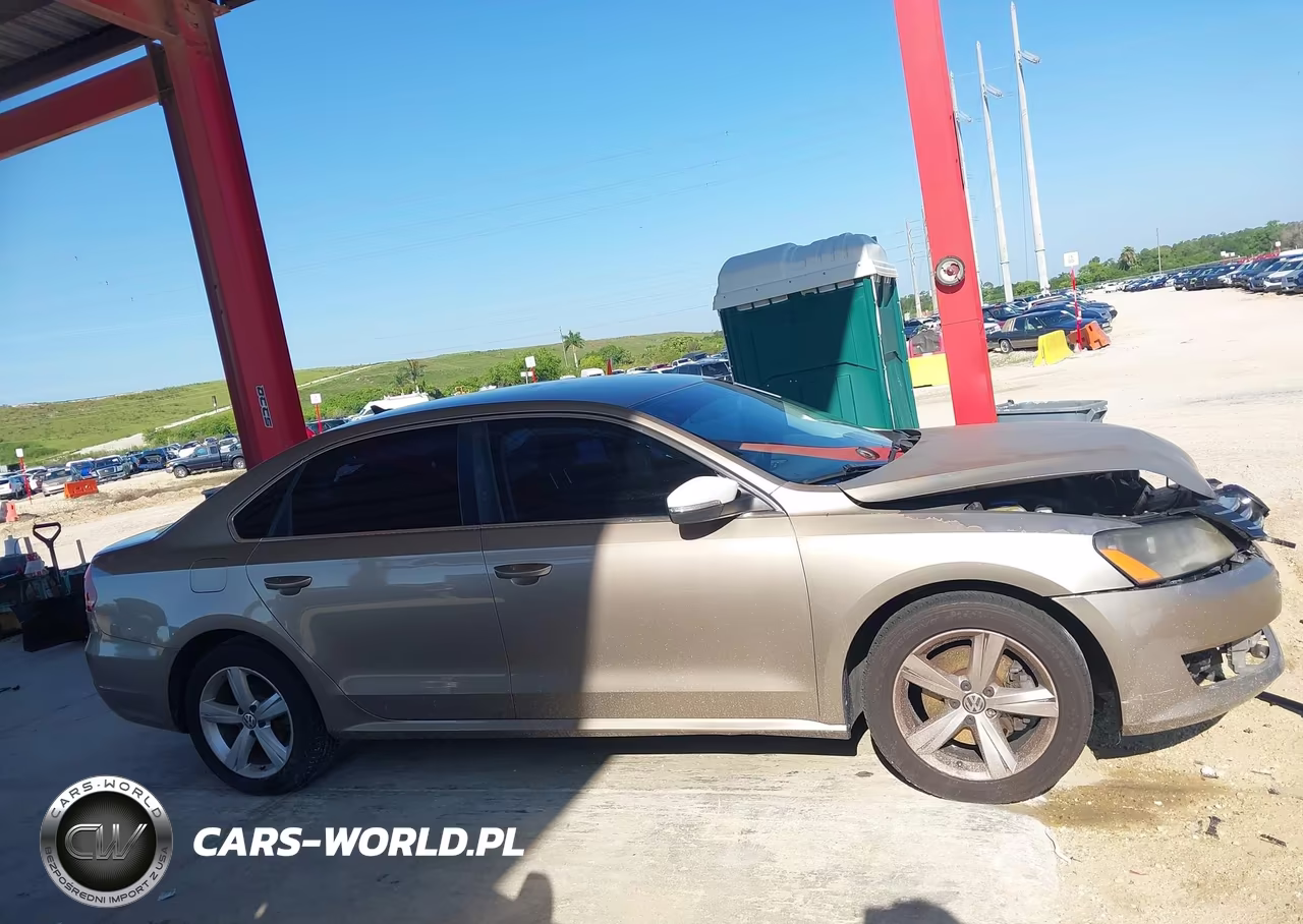 2015 Volkswagen Passat 1.8T Se VIN:1VWBS7A30FC063480 - 14
