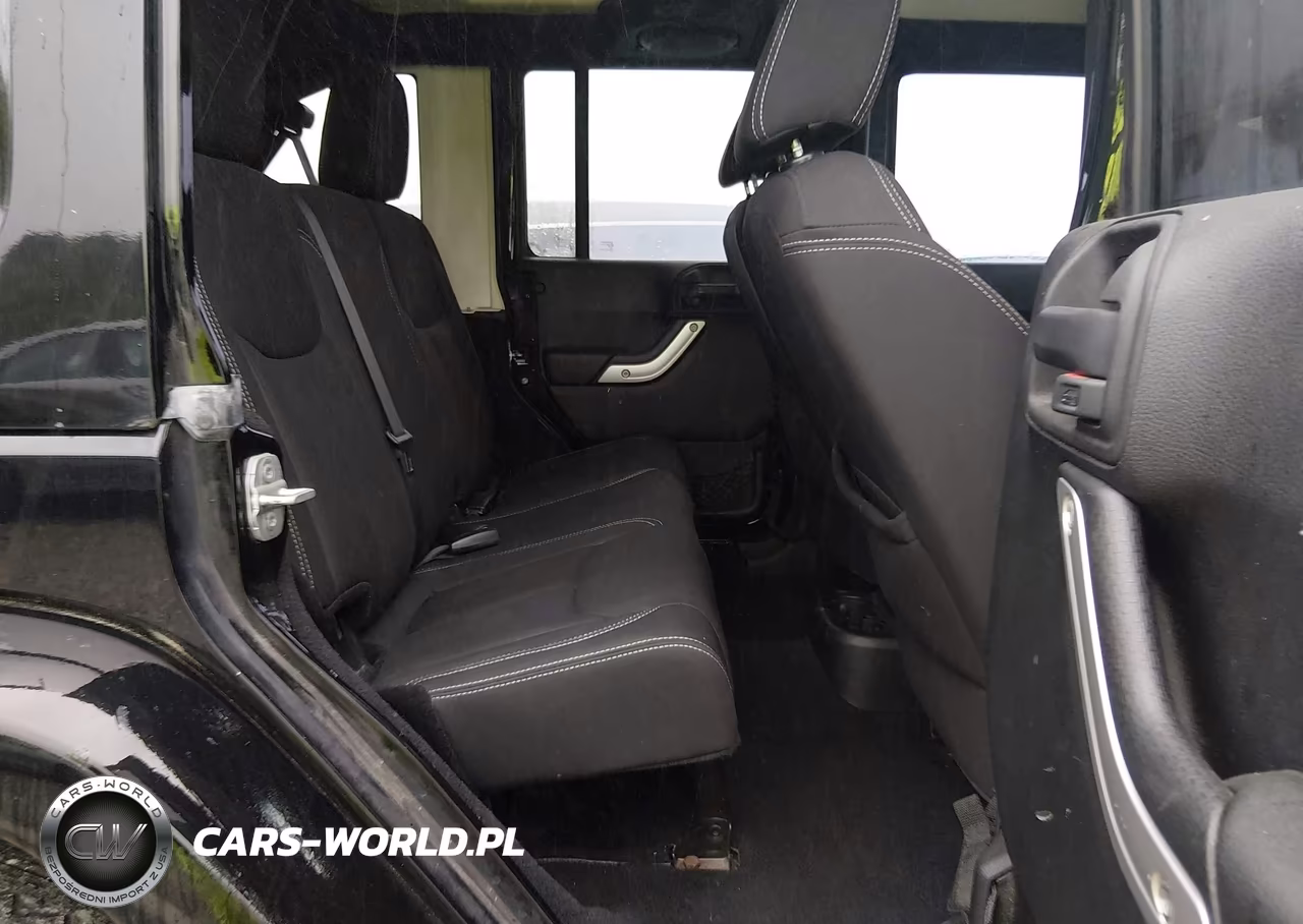 2013 Jeep Wrangler Unlimited Sahara VIN:1C4BJWEG1DL624957 - 8
