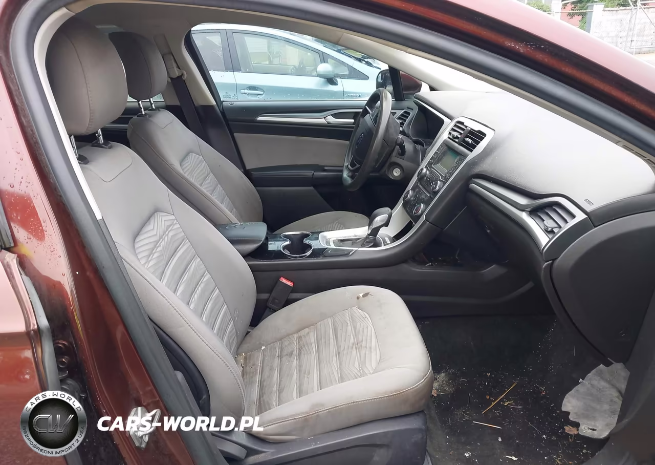 2016 Ford Fusion S VIN:3FA6P0G73GR329946 - 5