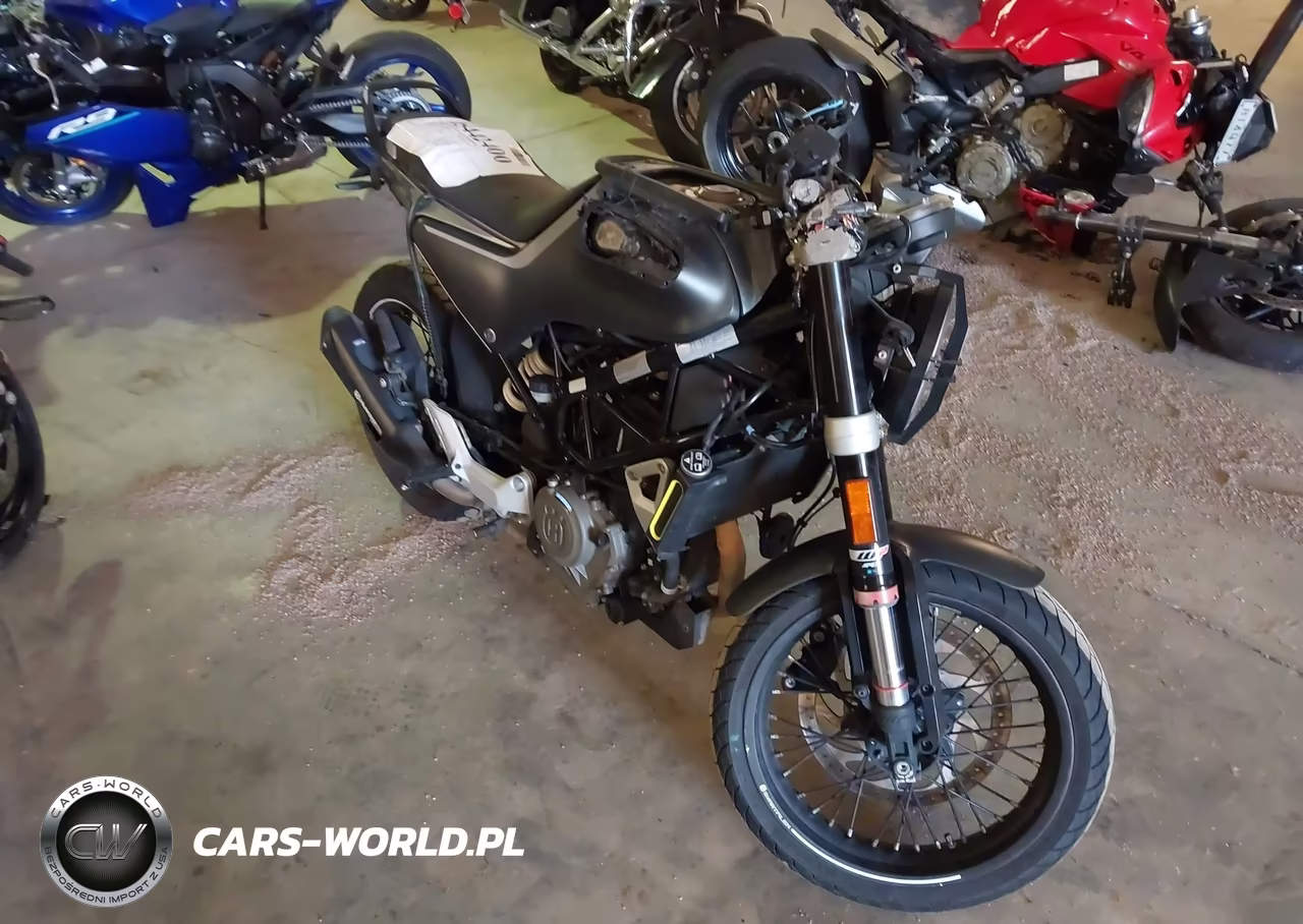 2020 Husqvarna Vitpilen 401-Svartpilen 401