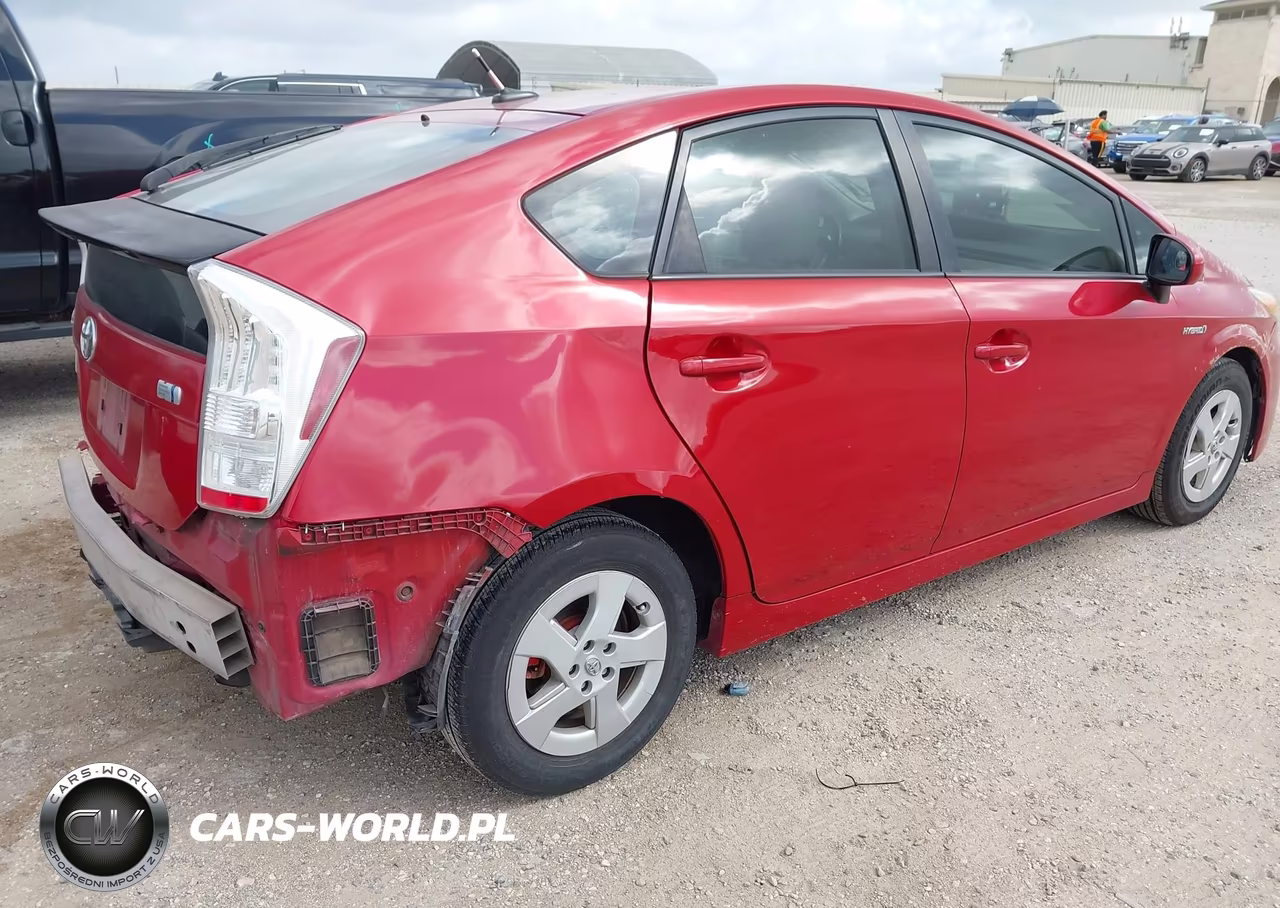 2011 Toyota Prius Three VIN:JTDKN3DU6B0297948 - 4