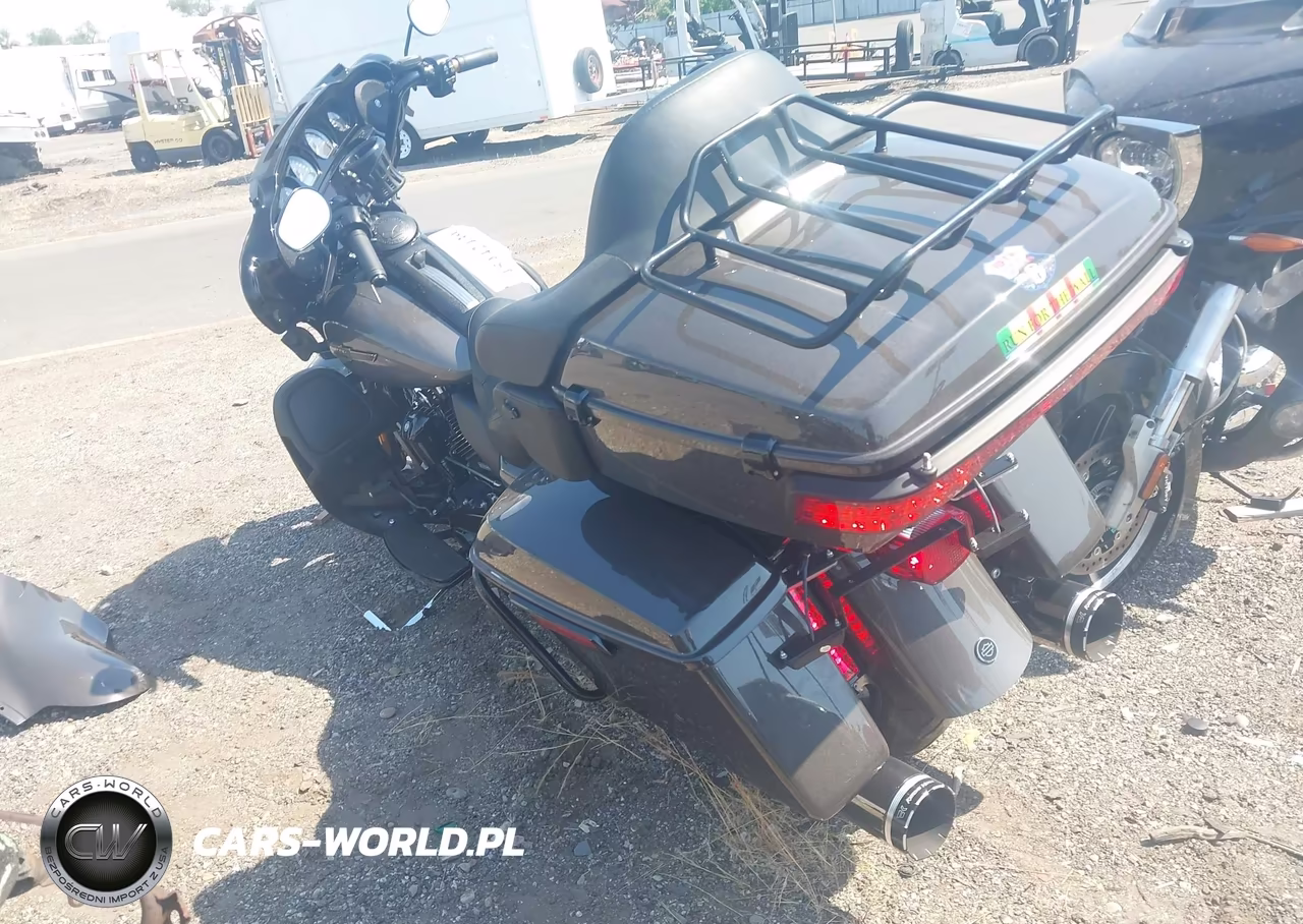 2023 Harley-Davidson Flhtk VIN:1HD1KEF1XPB620542 - 3