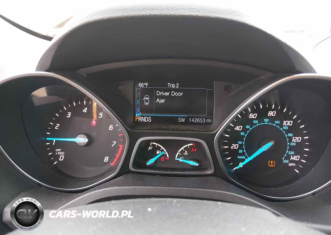 2016 Ford Escape Titanium VIN:1FMCU0J92GUA11613 - 7