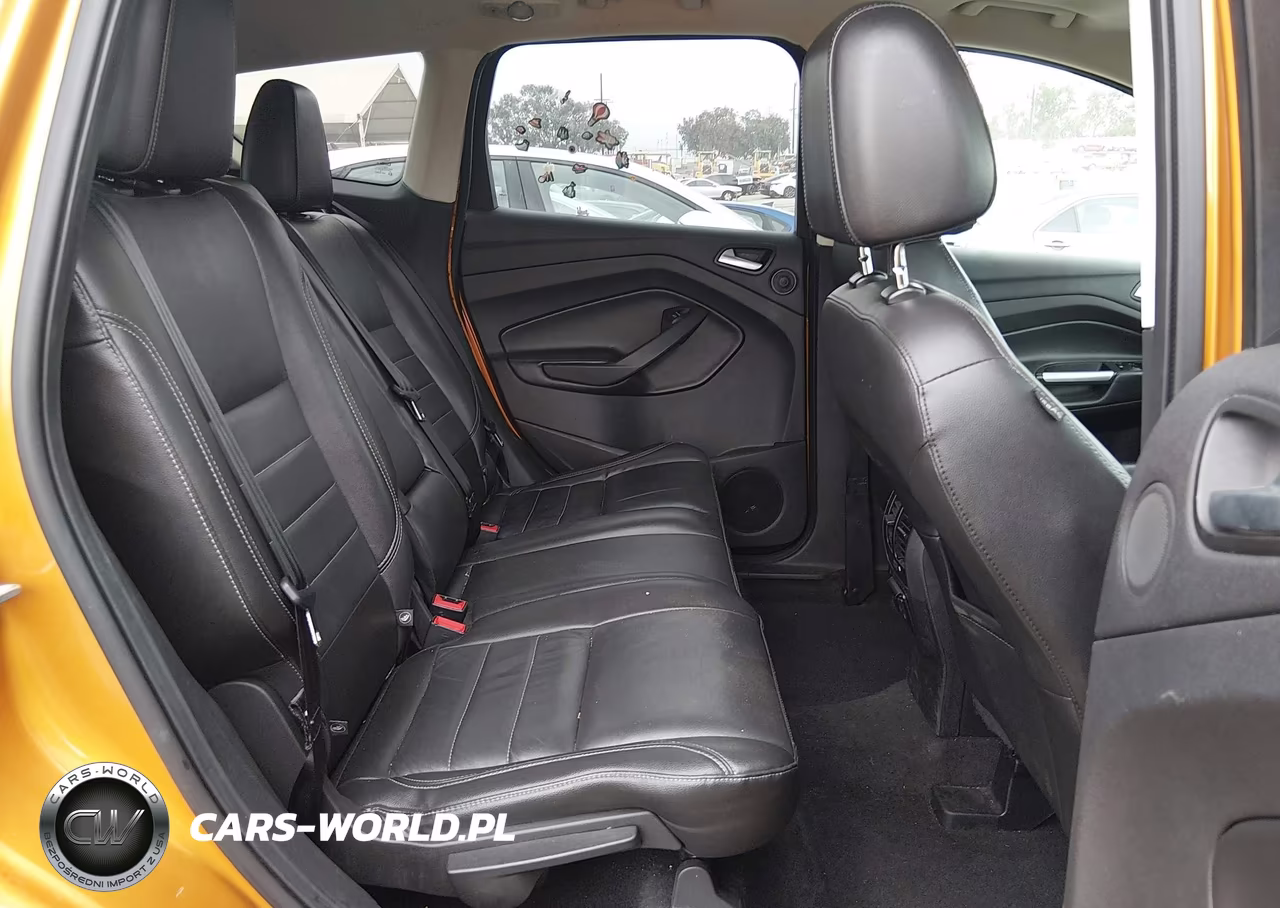 2016 Ford Escape Titanium VIN:1FMCU0J92GUA11613 - 8