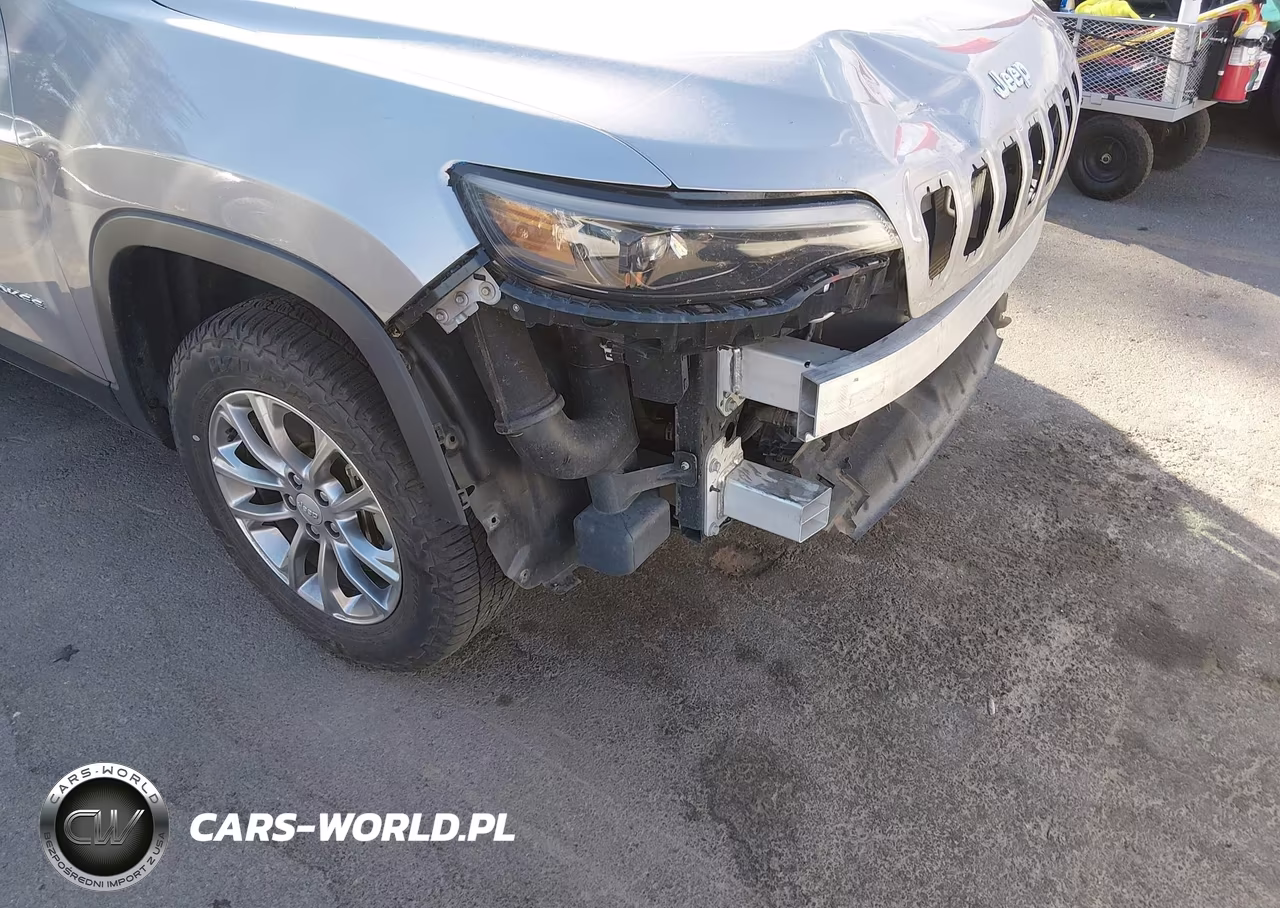 2021 Jeep Cherokee Latitude Lux 4X4 VIN:1C4PJMMN6MD109019 - 18